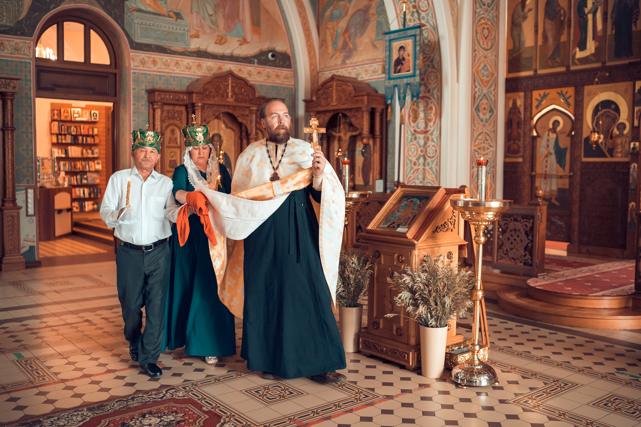 Венчание Вячеслава и Зинаиды. Фотограф на Крещение и Венчание в Красноярске Рамазанова Юлия
