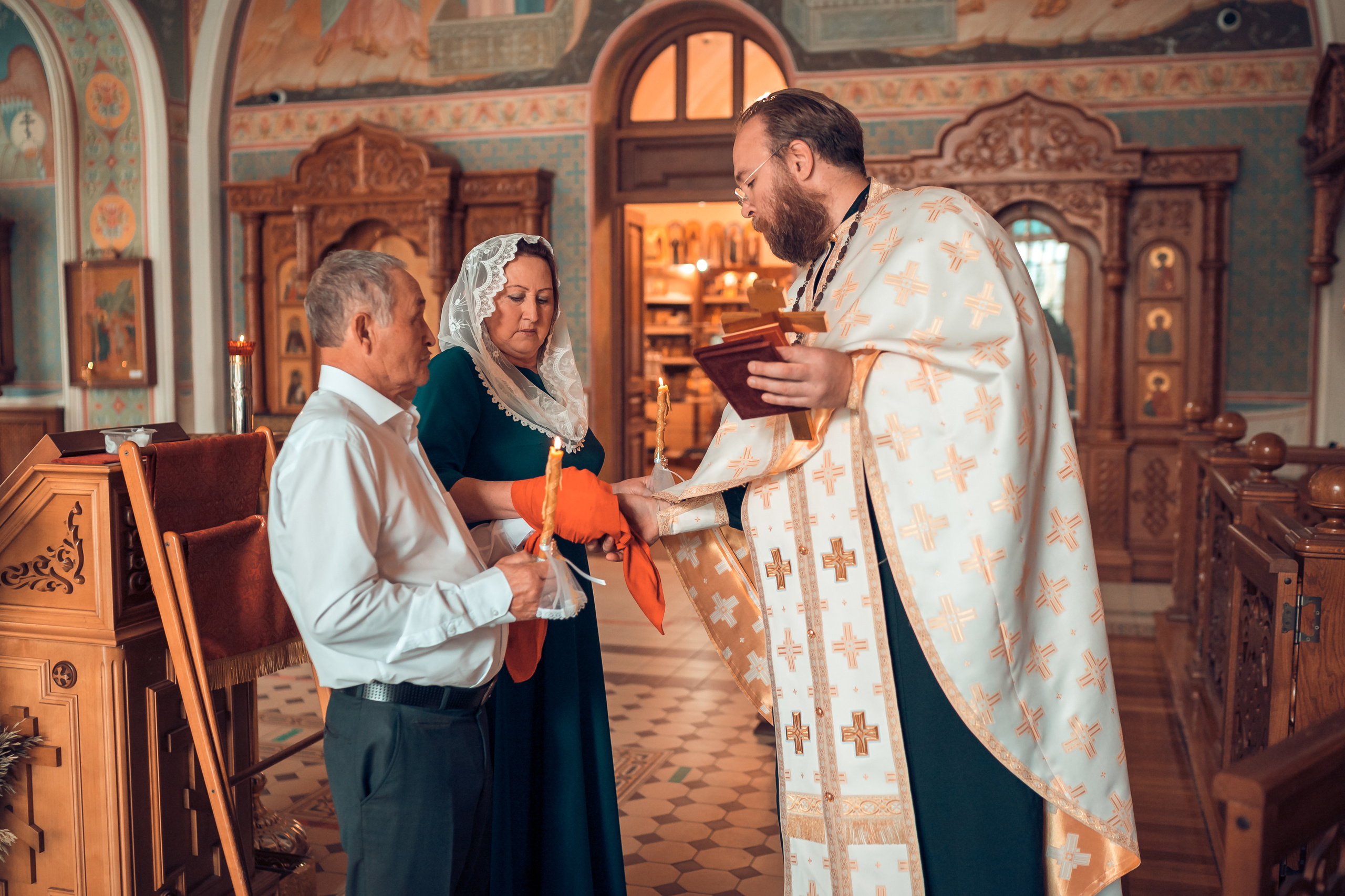 Венчание Вячеслава и Зинаиды. Фотограф на Крещение и Венчание в Красноярске Рамазанова Юлия