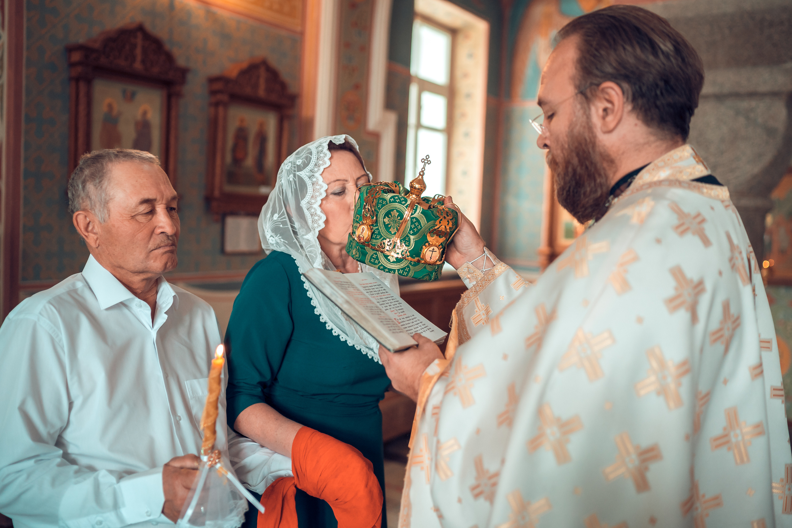 Венчание Вячеслава и Зинаиды. Фотограф на Крещение и Венчание в Красноярске Рамазанова Юлия