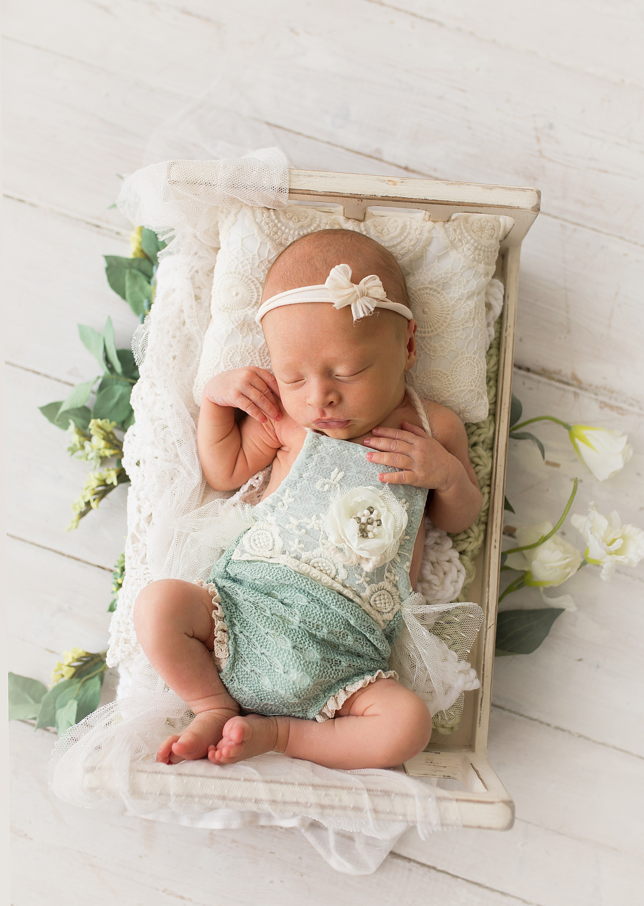 Фотосессия новорождённого. Фотограф новорождённых малышей и детский фотограф В Казани Лана Максим