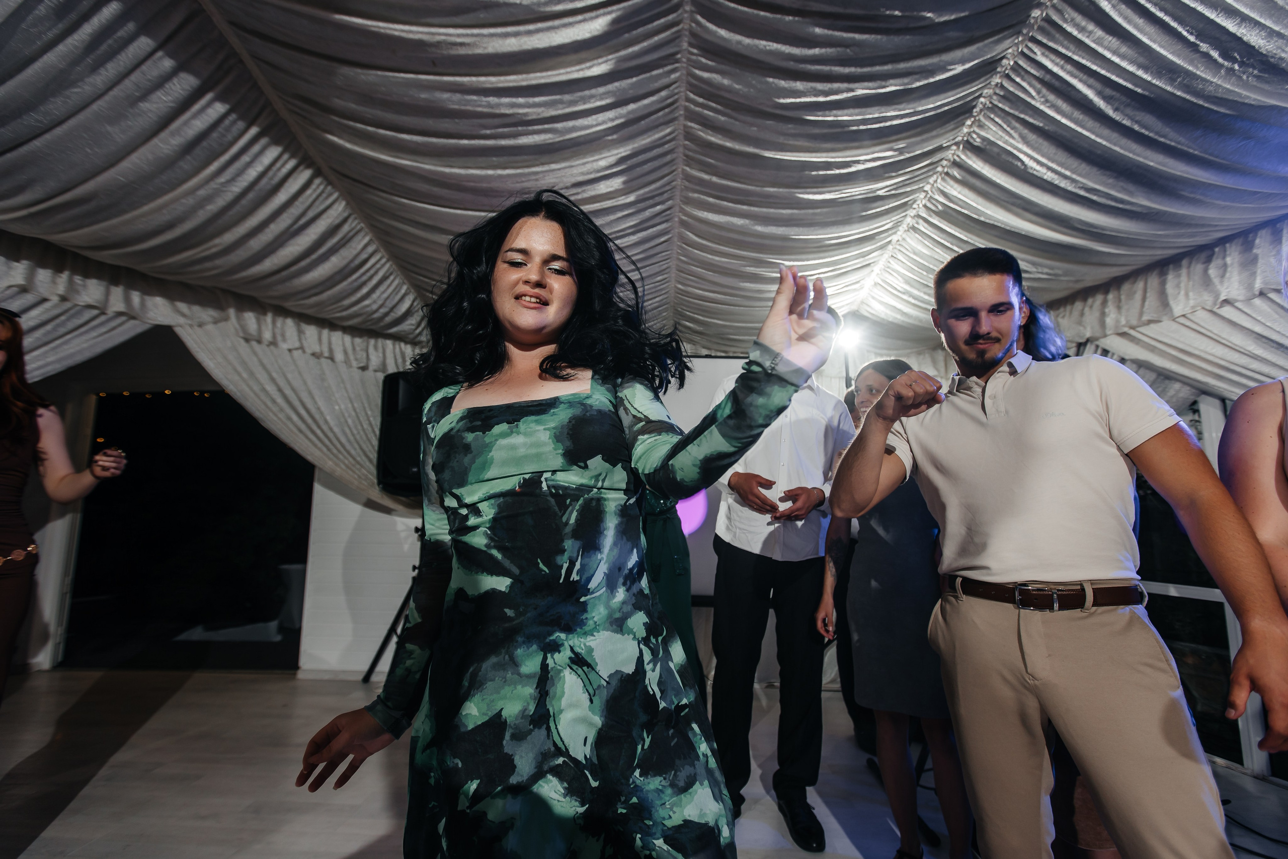 Анонс свадьбы Юлии и Игоря. Городская лавстори в Севастополе. Свадебный фотограф в Крыму и Севастополе Ольга Баскакова