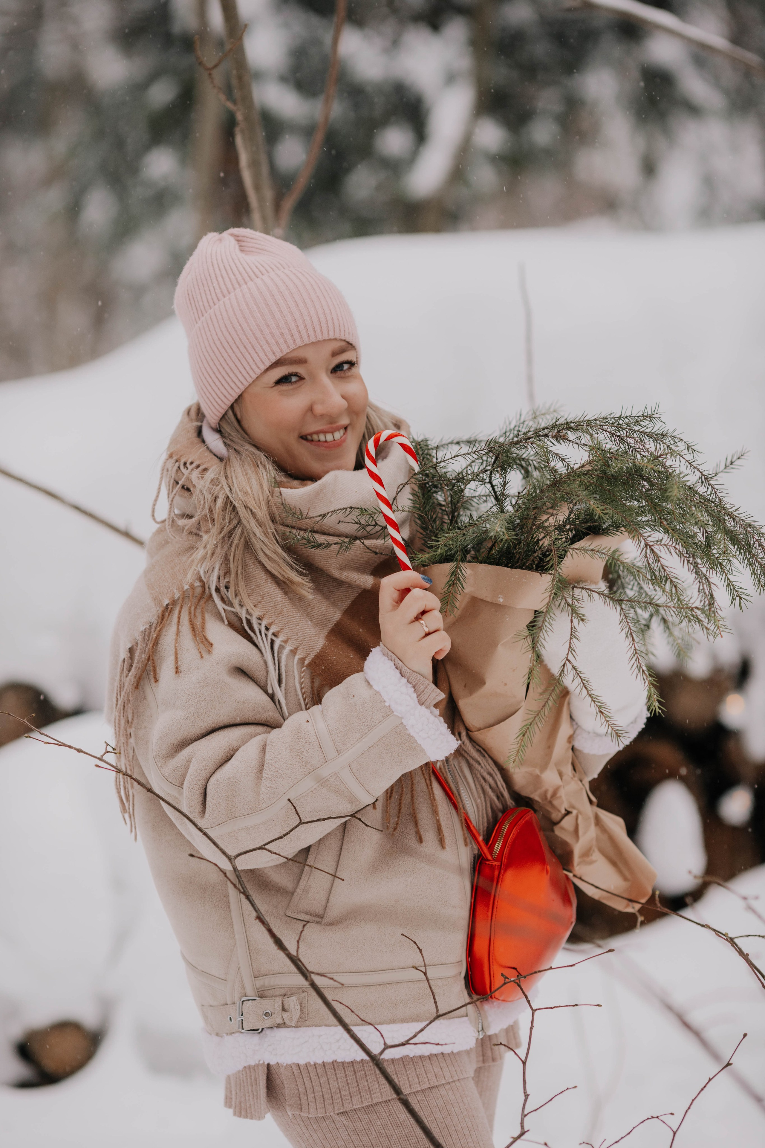 Лиля и семья Зимняя прогулка в лесу. Семейный и свадебный фотограф Видное Москва Екатерина Пятова