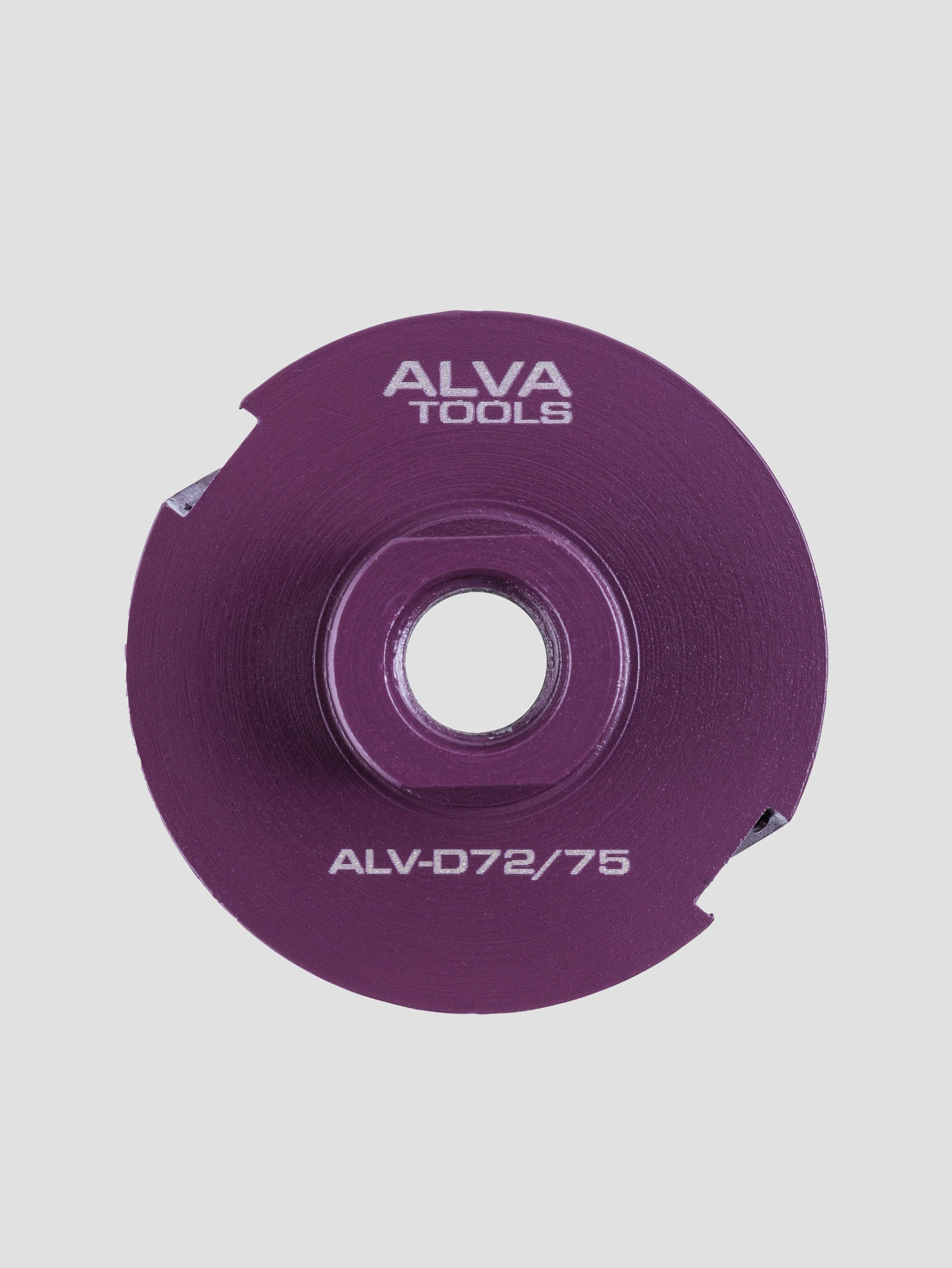 Предметные фотографии шаблонов и коронок для сверления стен