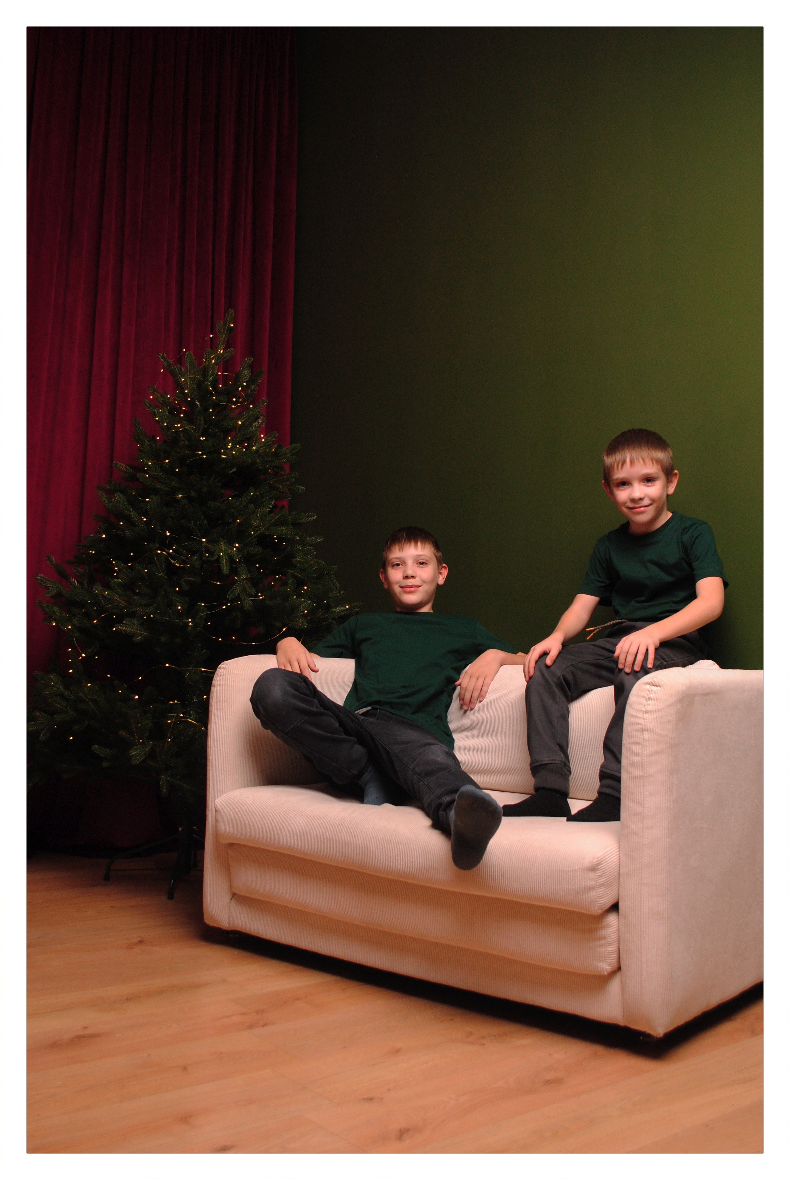 Мария и семья. Фотограф Мария Мусаелян