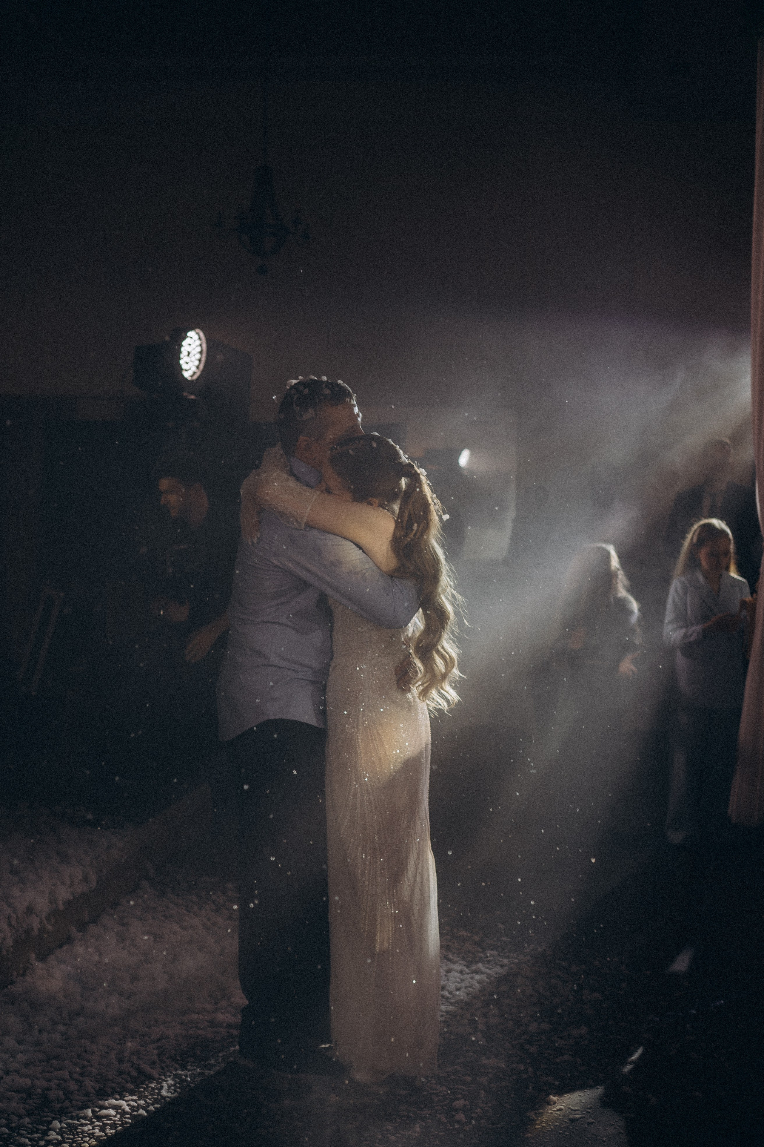 ТАНЕЦ С ПАПОЙ СВАДЕБНМ БАНКЕТЕ (СНЯТО В СИБИРЕ В НИЖНЕВАРТОВСКЕ). Профессиональный фотограф, Санкт-Петербург — Виктория Богомолова