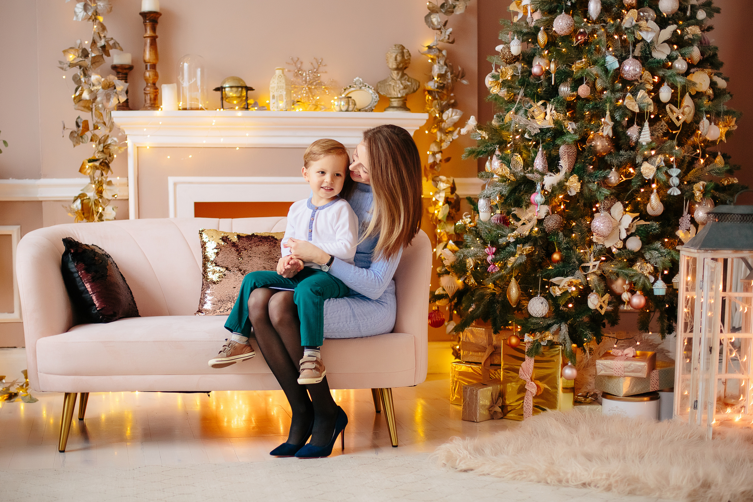 Новогодняя фотосессия подружек с детками. Свадебный и семейный фотограф Ксения Шекк Екатеринбург