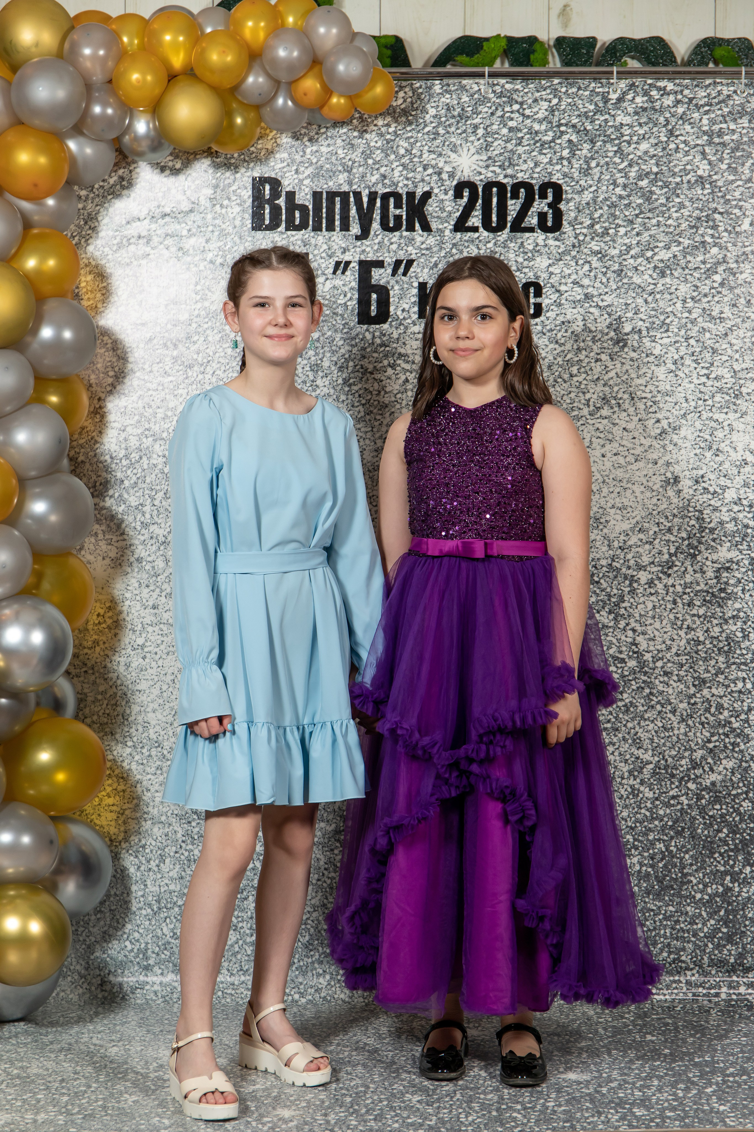 Выпуск 4Б 23 год. Семейный и свадебный фотограф в Геленджике Михаил Шматов