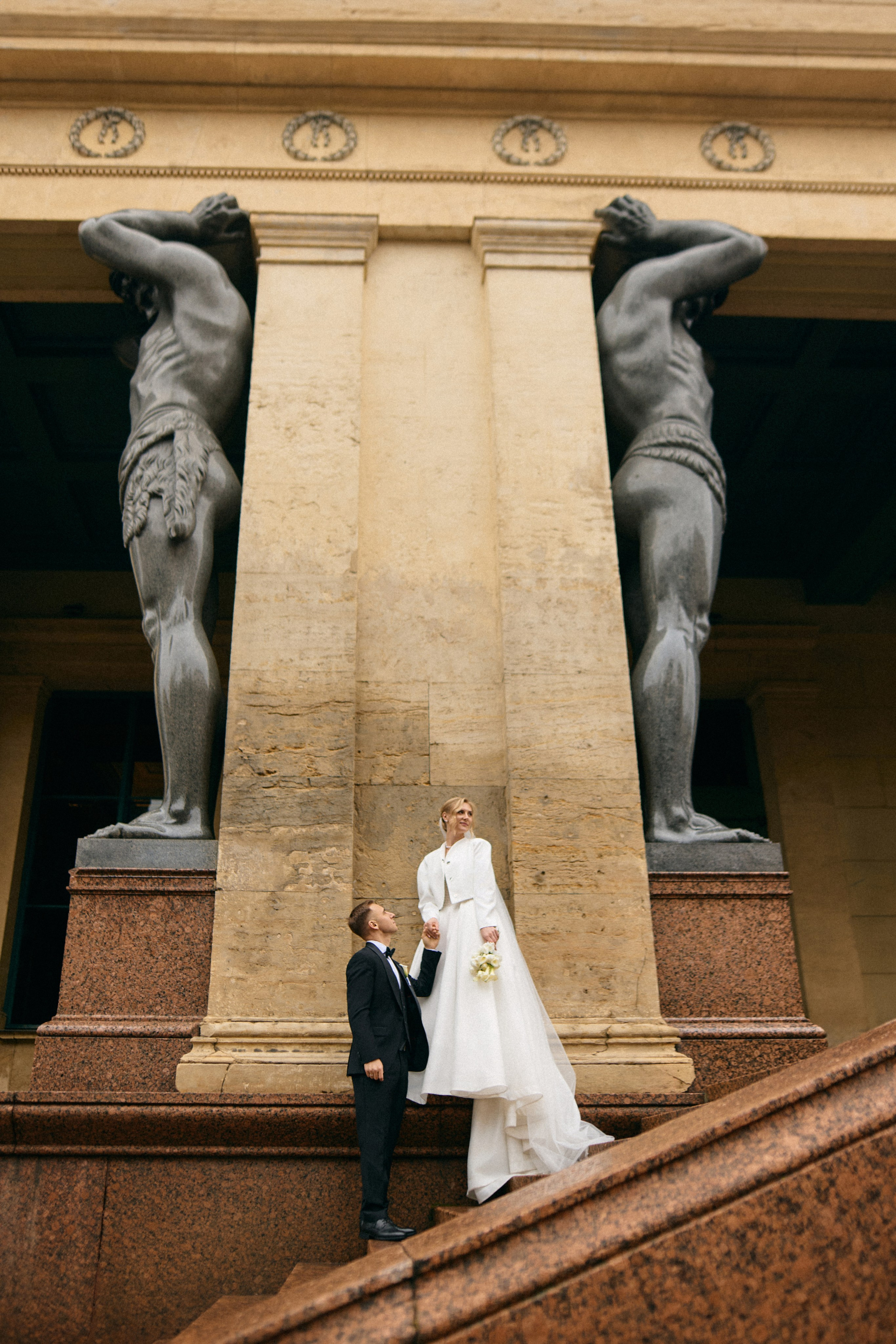 Артемий & Мария. Сестры Карабаза. Фотографы и ретушеры в Москве и Санкт-Петербурге