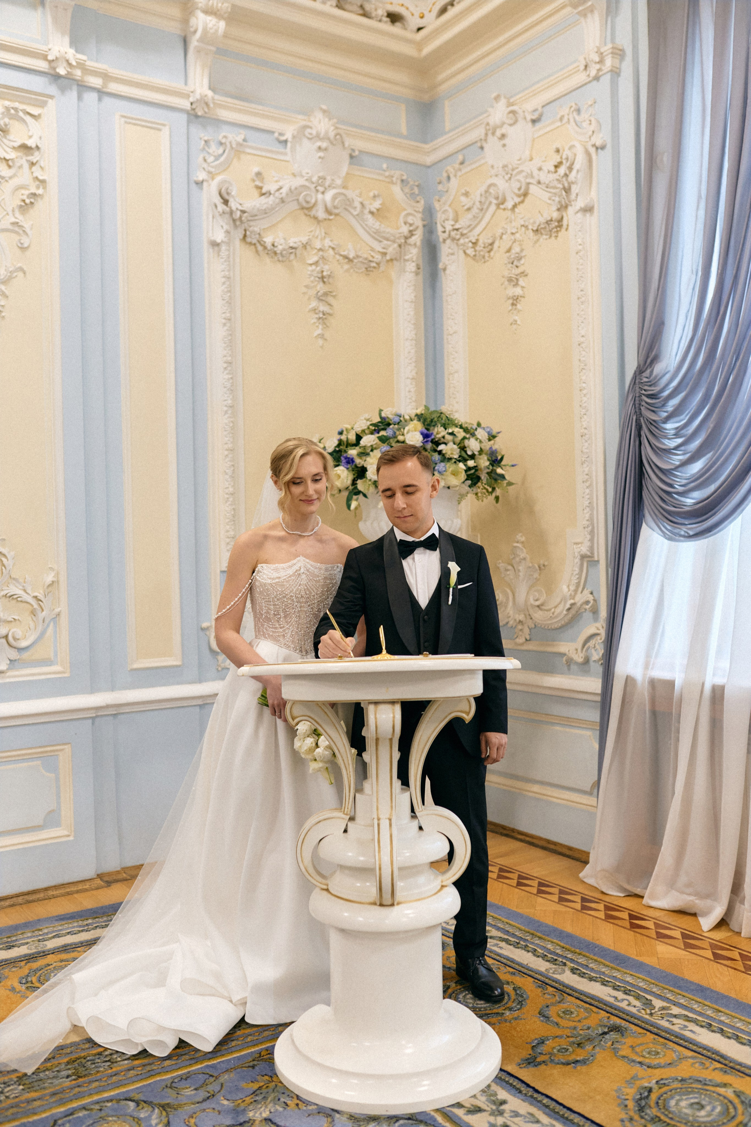 Артемий & Мария. Сестры Карабаза. Фотографы и ретушеры в Москве и Санкт-Петербурге
