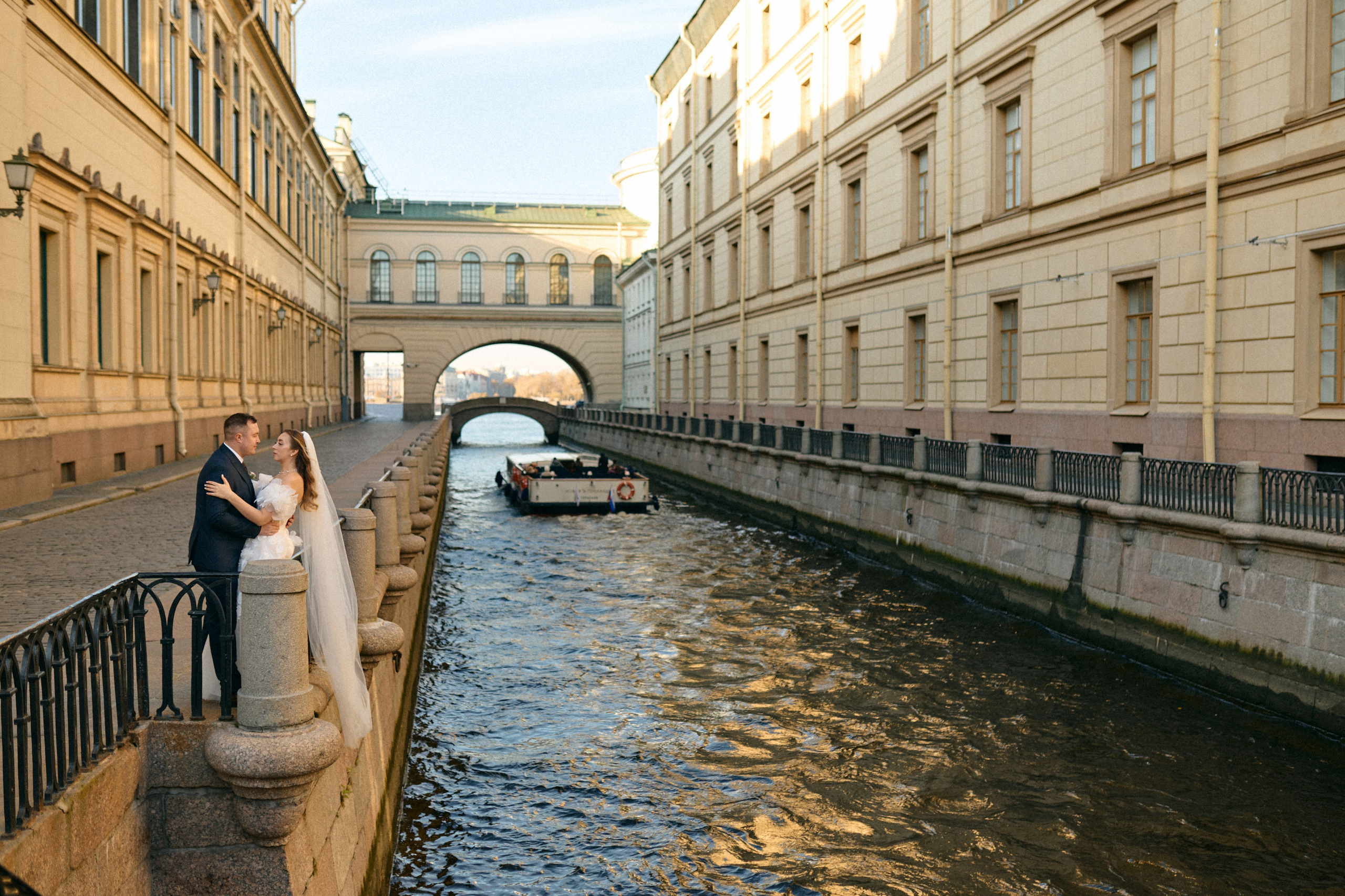 Эмиль & Ангелина. Сестры Карабаза. Фотографы и ретушеры в Москве и Санкт-Петербурге