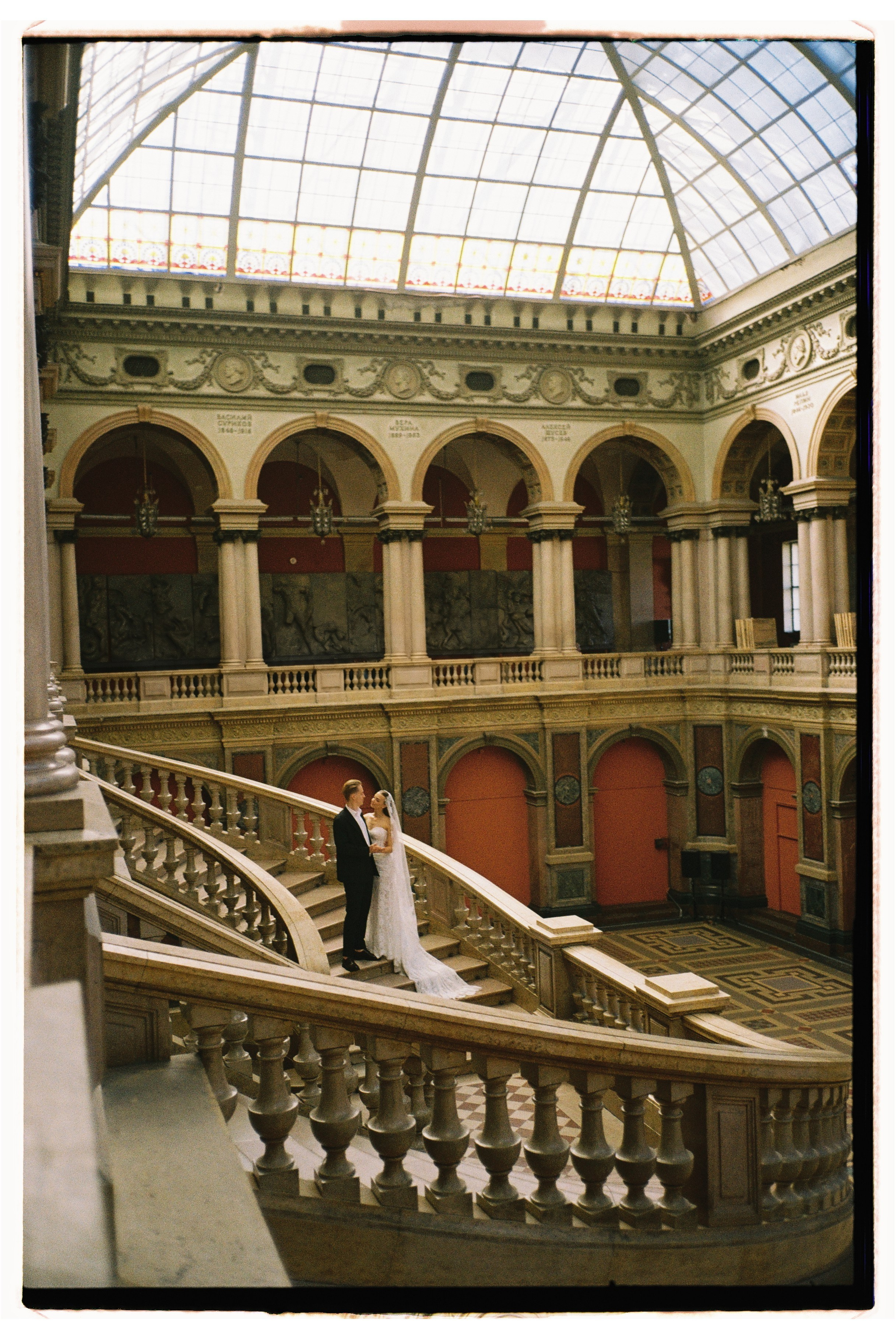 Дмитрий & Ангелина. Сестры Карабаза. Фотографы и ретушеры в Москве и Санкт-Петербурге