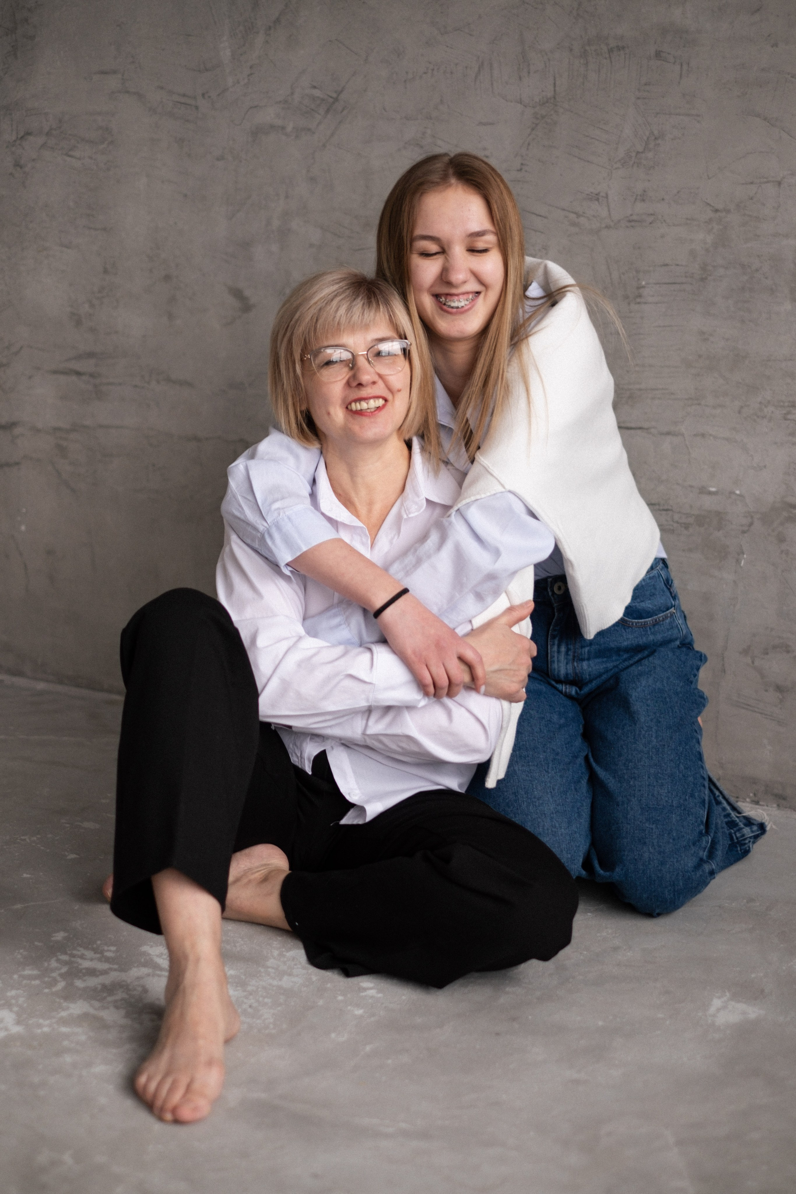 Наталья и Оля | мама и дочь в студии. Фотограф в Новосибирске Диана Ильиных