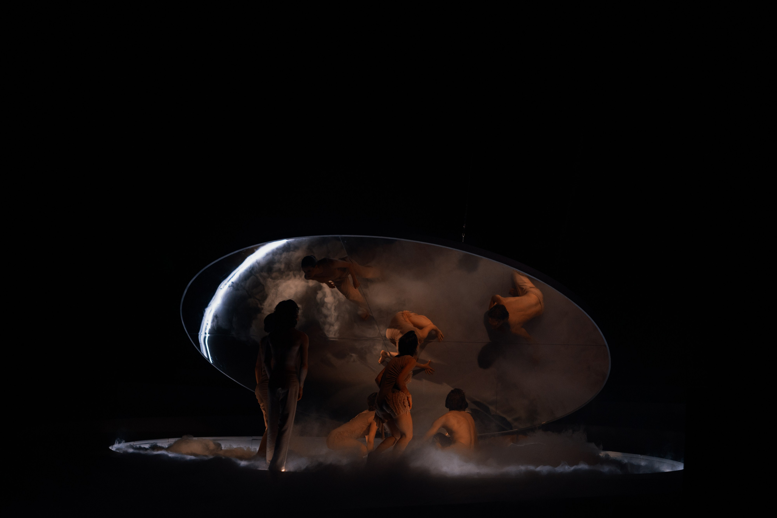 KONTAKT. Fusion Wedding Photographer