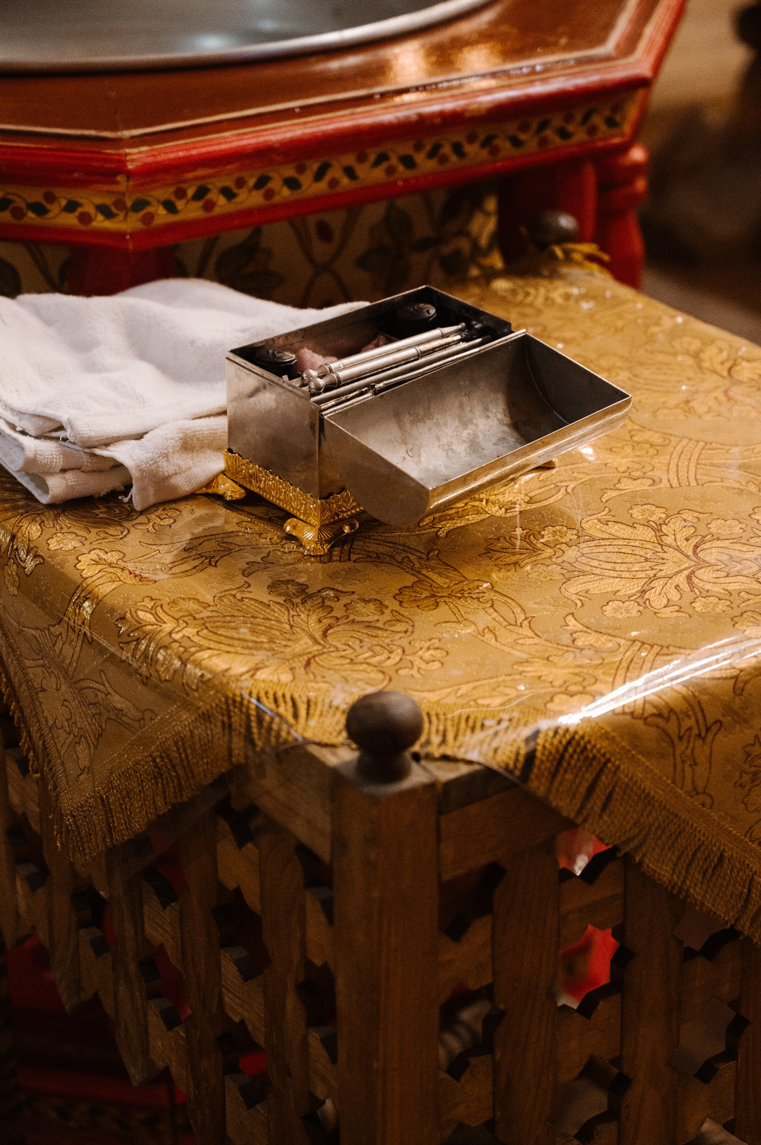 Крещение. Профессиональный фотограф беременности в СПБ. Стильные фотосессии беременности в стиле минимализм и классическая фотография