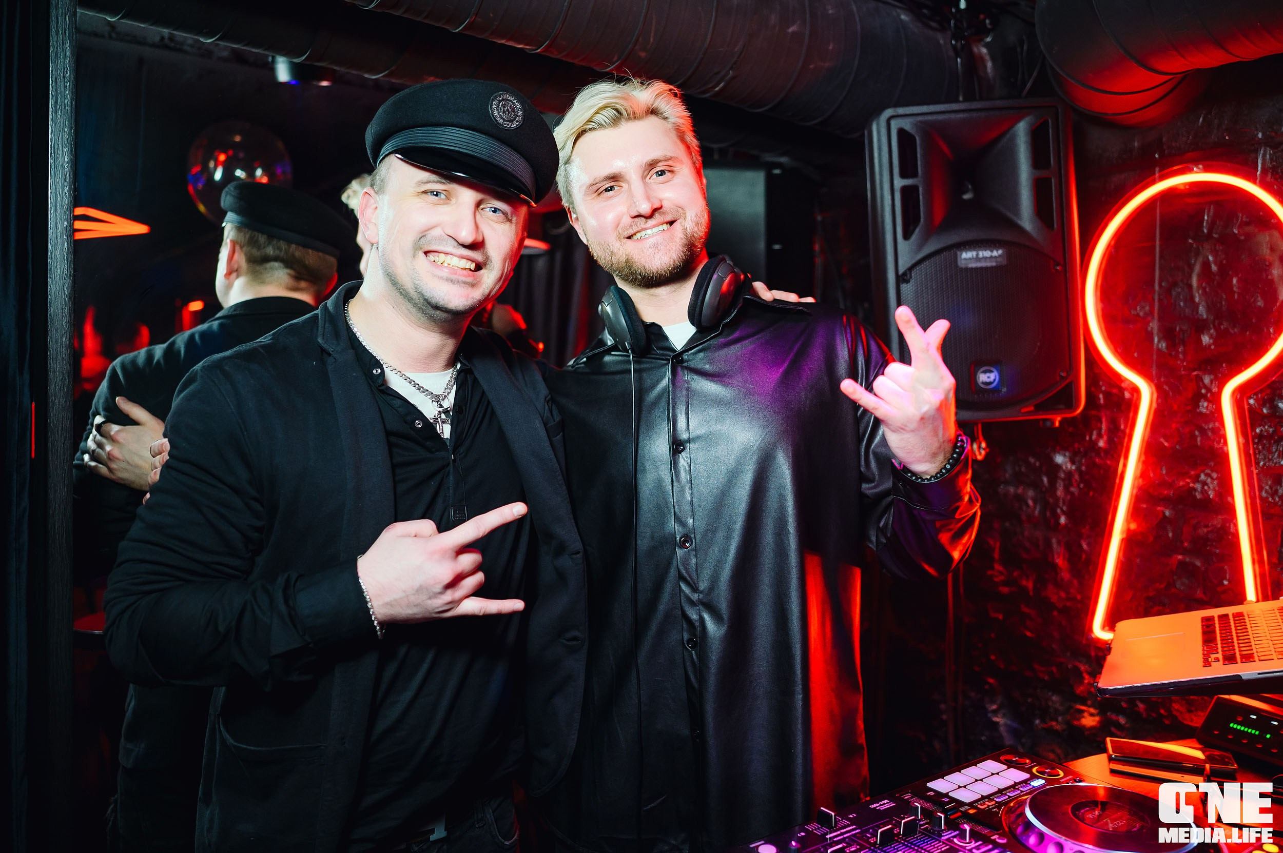 День Рождения SECRET.BARa. One Media Life: фоторепортажи, фотоотчеты с мероприятий и заведений