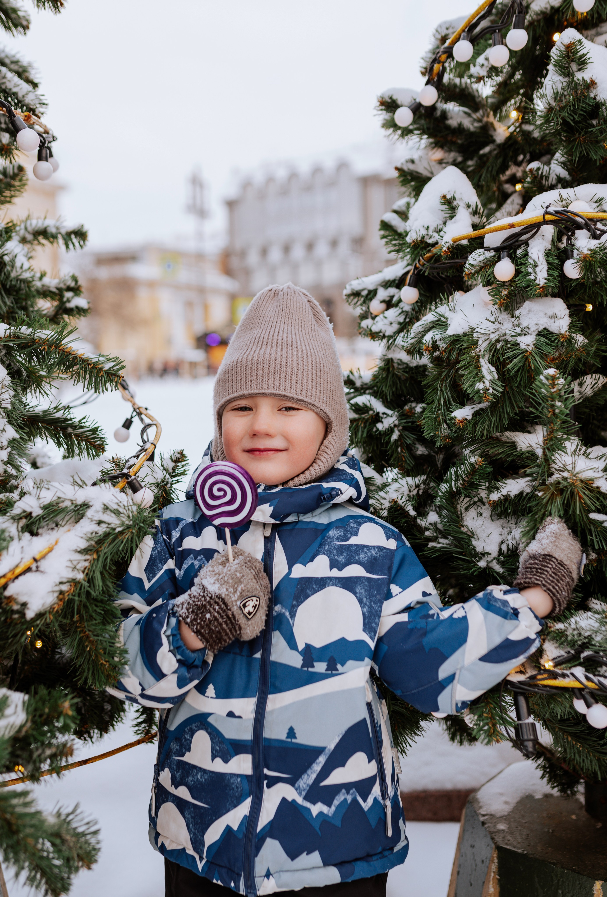 Семейная, Манежная площадь