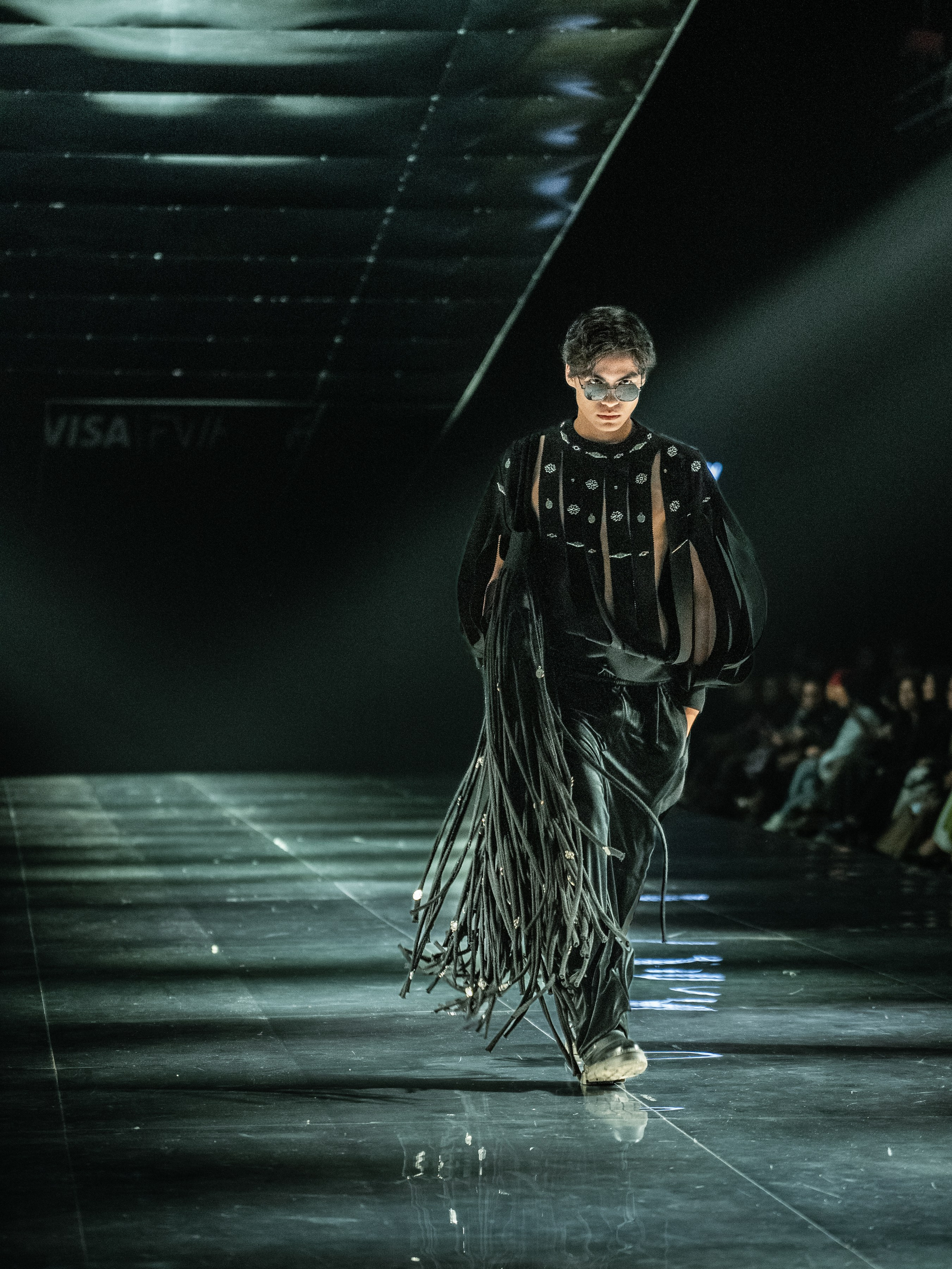 Visa Fashion Week Almaty Pre-Fall 2026 April Leonid Zherebtsov. Сайт Алматинского НЮ АРТ, будуар и фэшн фотографа Дениса Карпенко