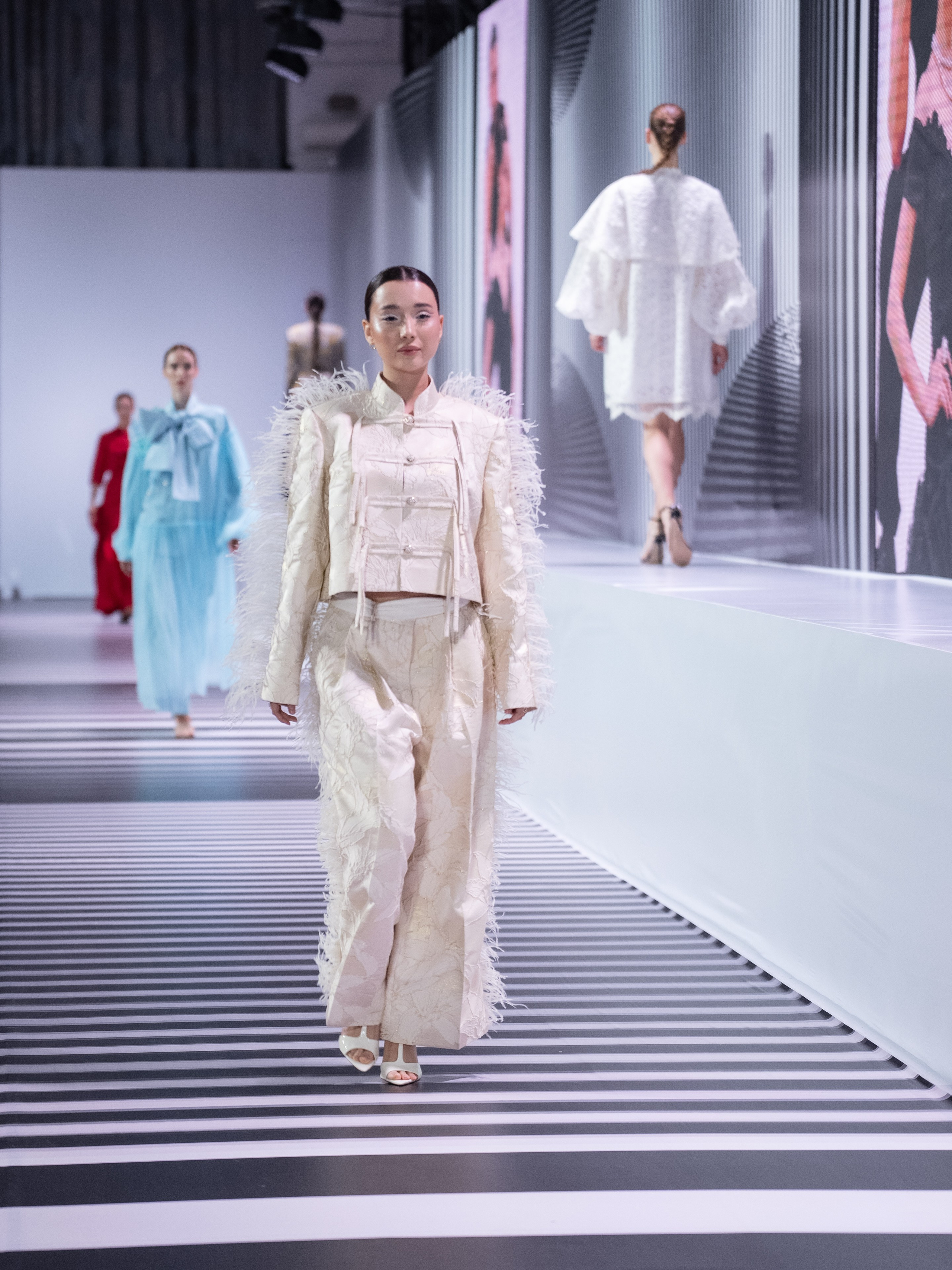 Arunaz. Сайт Алматинского НЮ АРТ, будуар и фэшн фотографа Дениса Карпенко