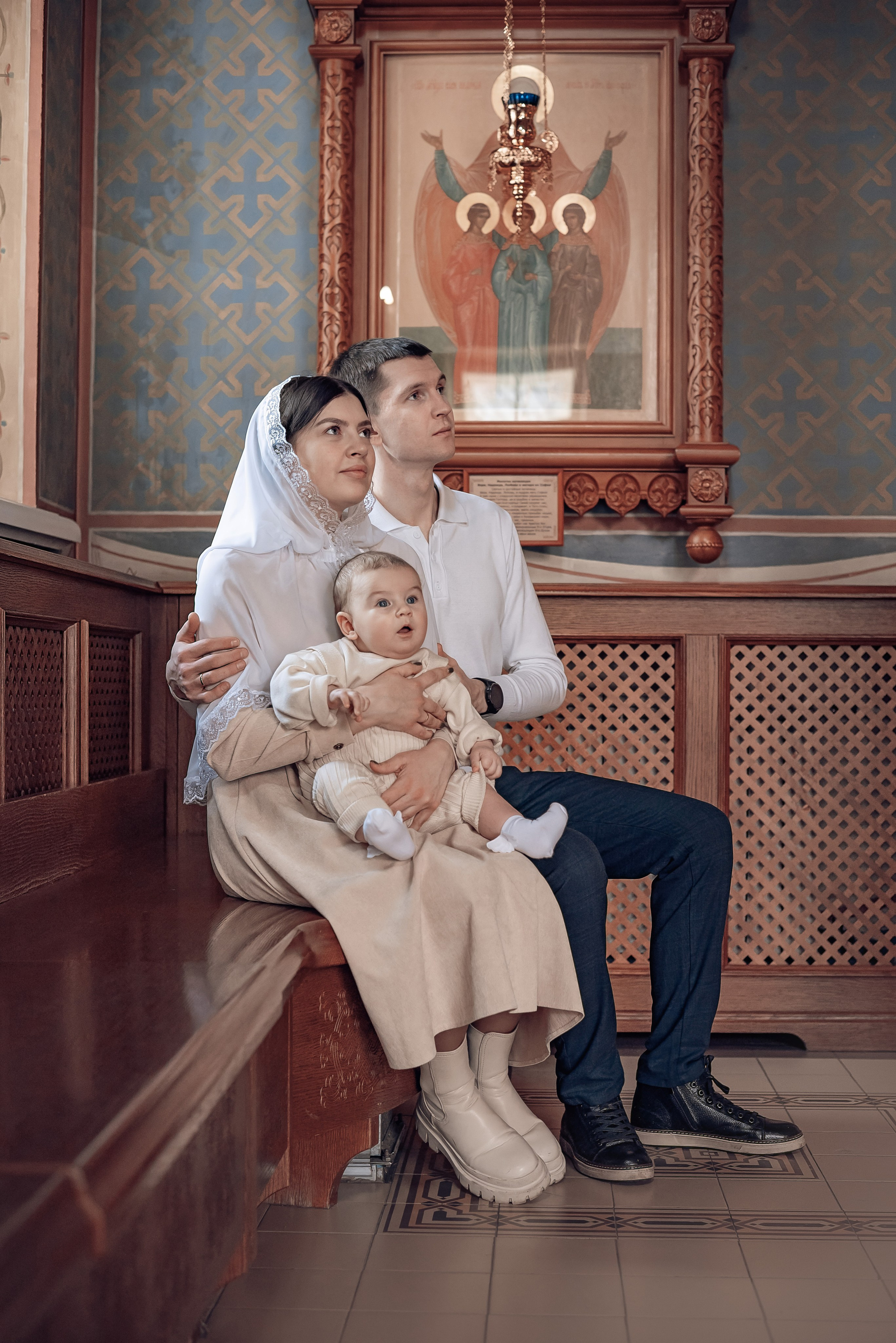 Крещение Ярослава в Храме Иоанна Предтечи. Фотографы крещения/венчания  Красноярск Татьяна и Вячеслав Переваловы