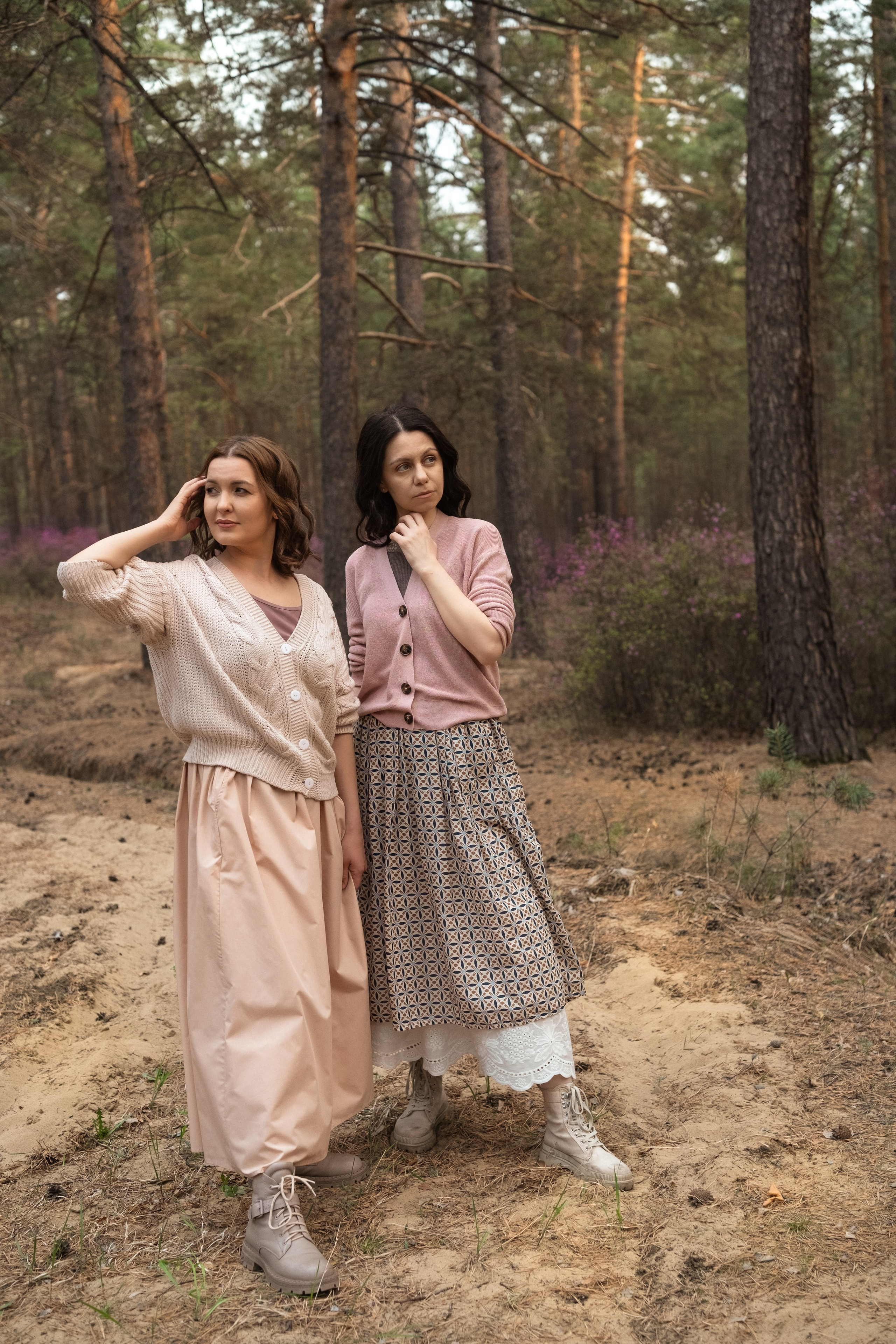 Фотосессия в багульнике. Портретный фотограф в Чите Анна Камратова. Помогу Вам создать историю, в которой Вы — главный герой!