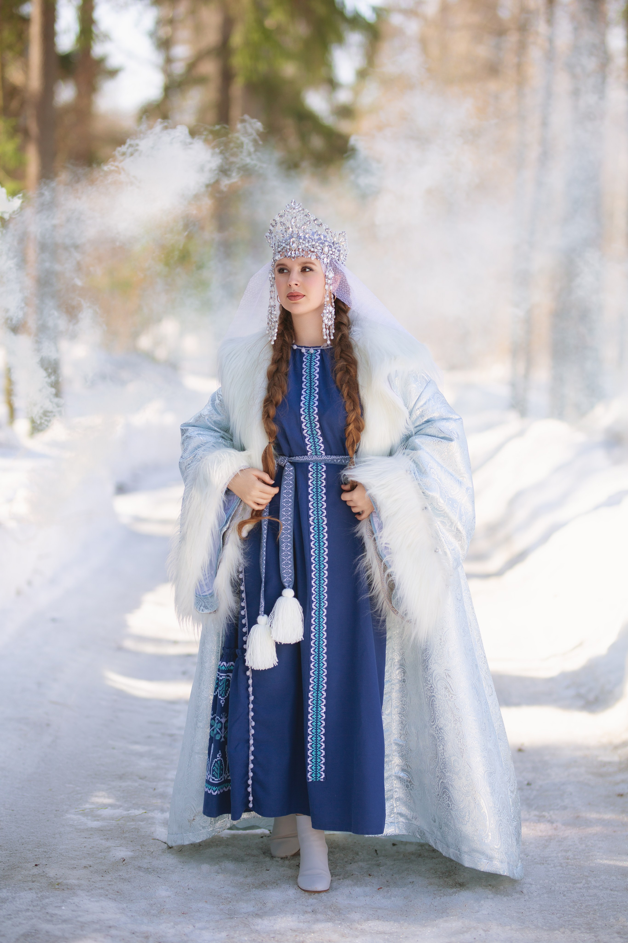 Прокат костюмов в русском стиле в Нижнем Новгороде. Русская и славянская одежда. Современна русская одежда