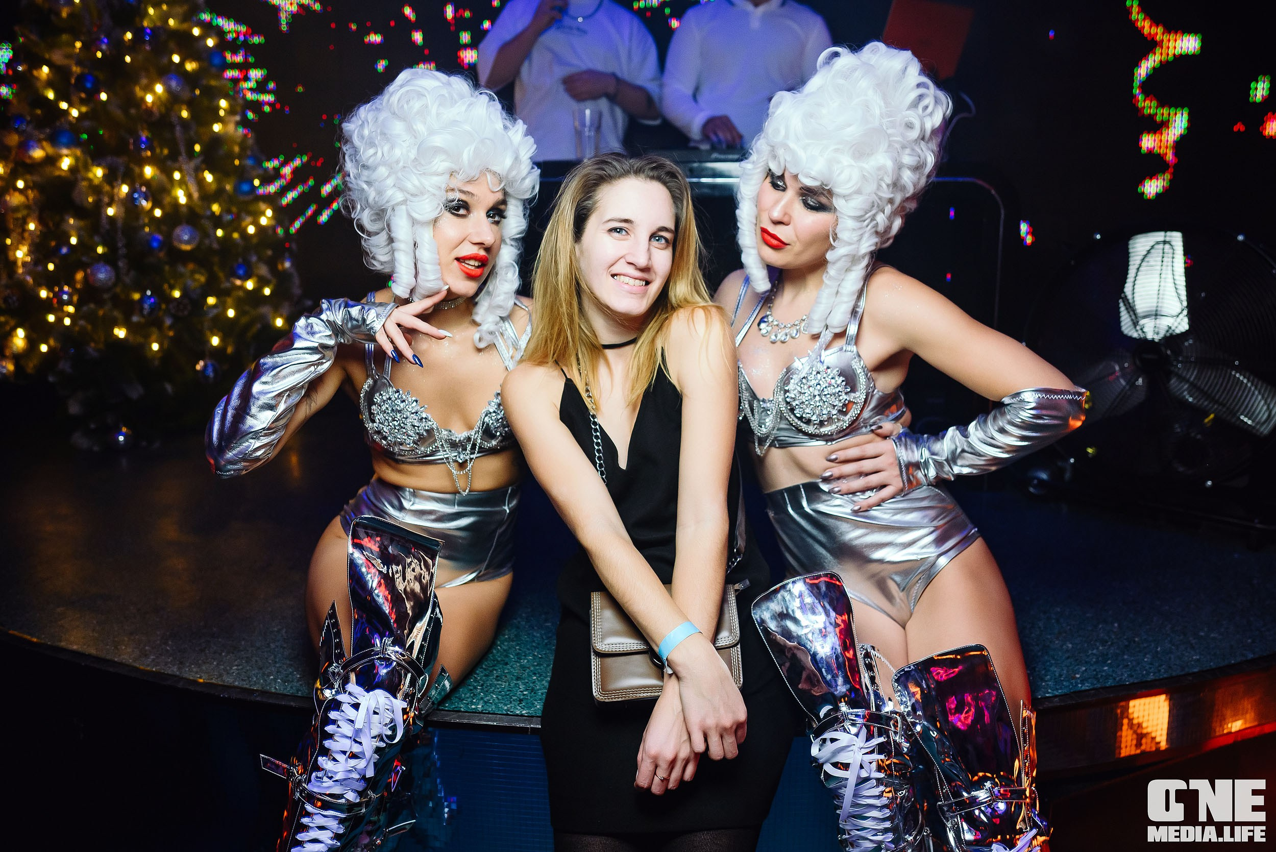 Фоторепортаж репортаж из Планеты. One Media Life: фоторепортажи, фотоотчеты с мероприятий и заведений