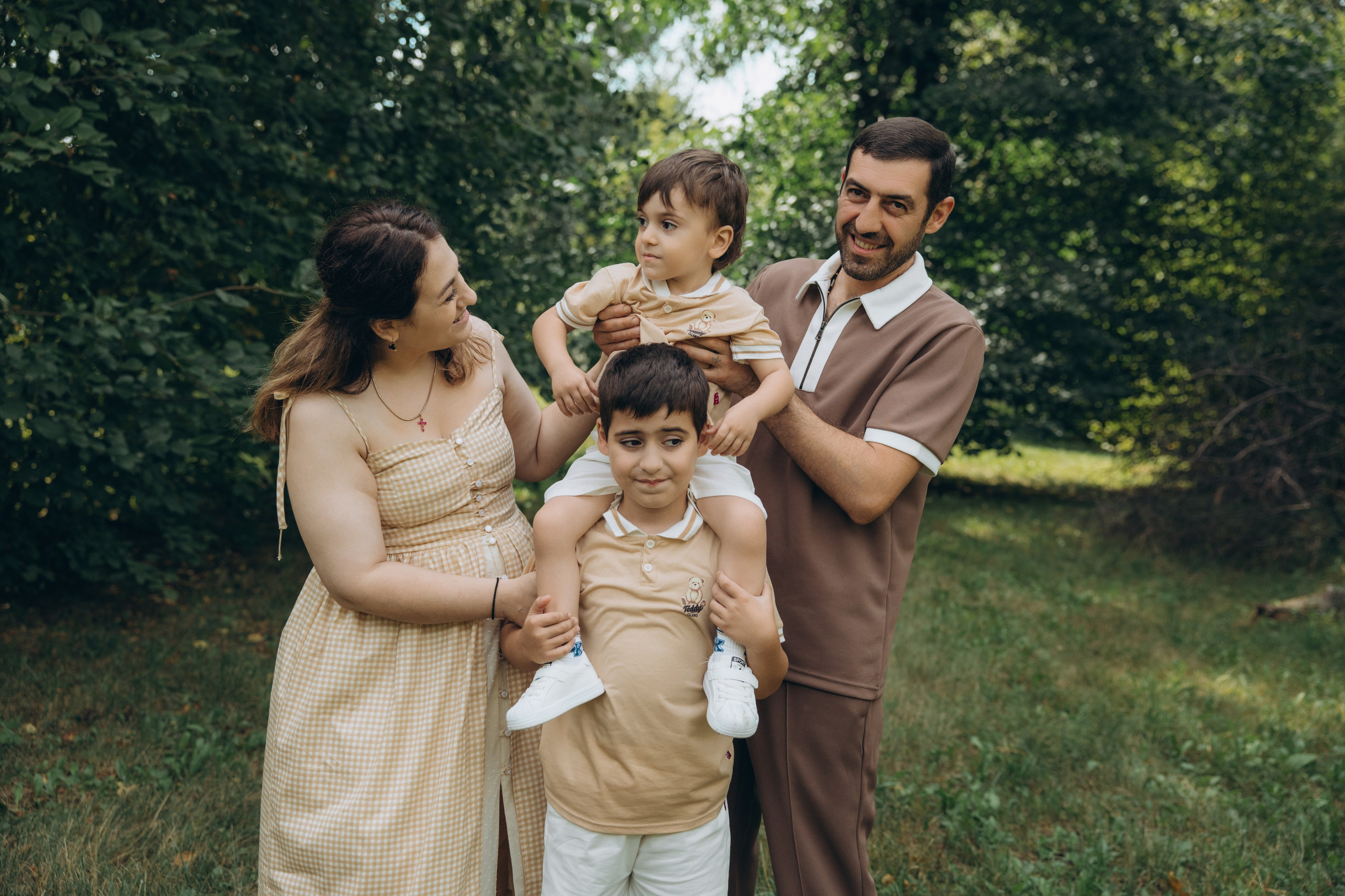 Семейная фотосессия в парке ЦПКиО. Свадебный, семейный фотограф в Иркутске Светлана Макаричева