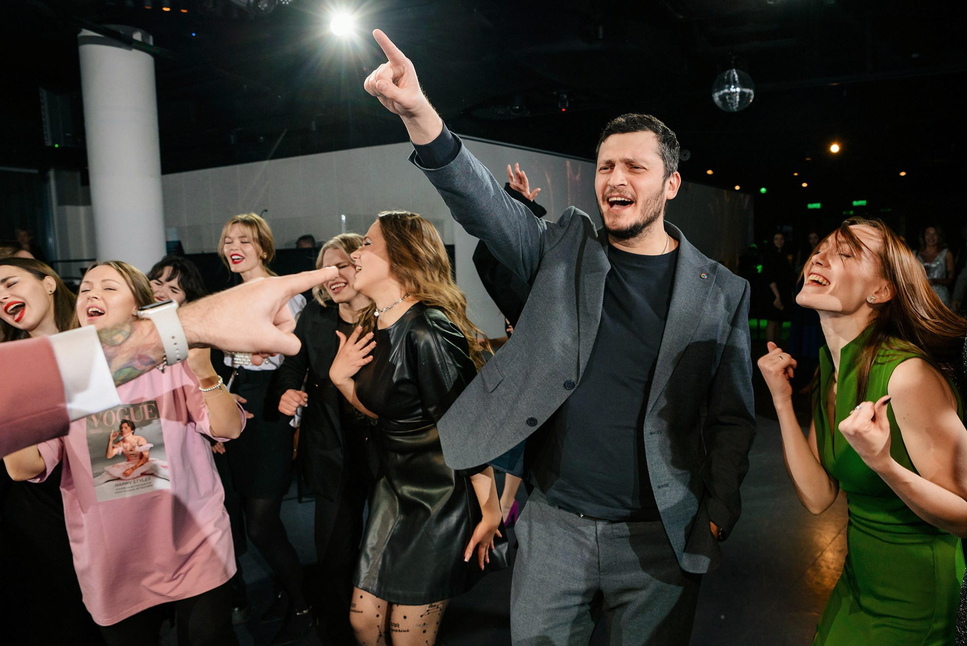 Корпоратив Жизнь Март. Константин Солодянкин — свадебный и репортажный фотограф в Екатеринбурге и Верхней Пышме