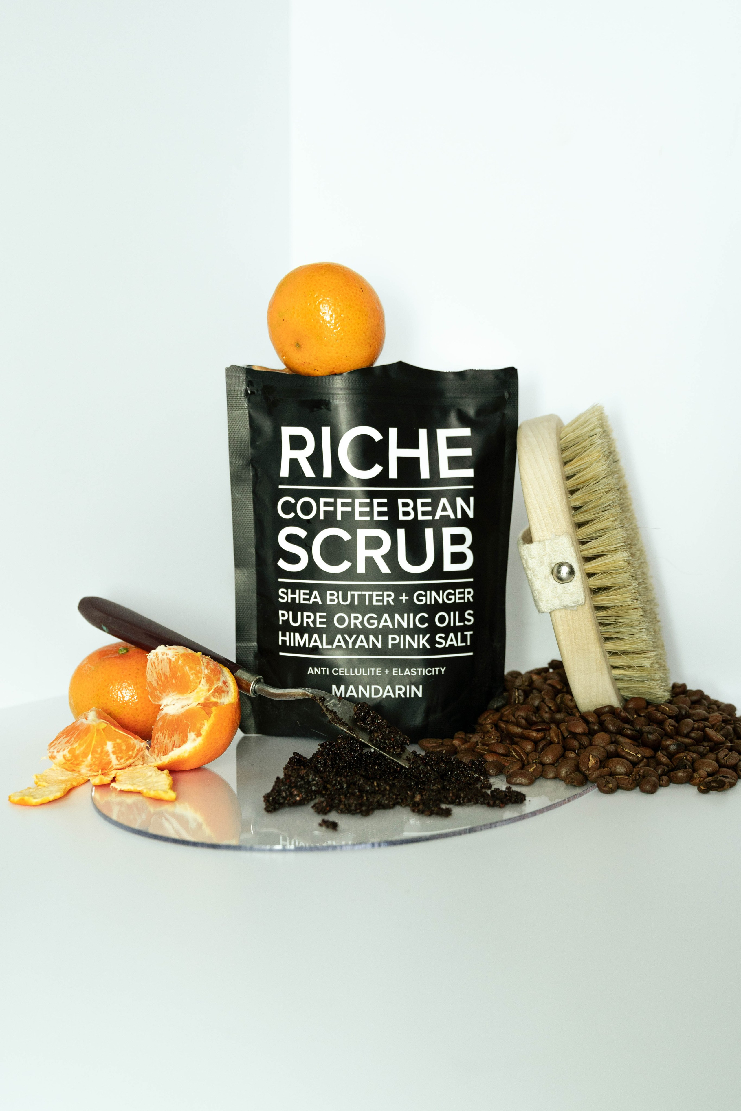 Уходовая косметика. Предметный фотограф Санкт-Петербург