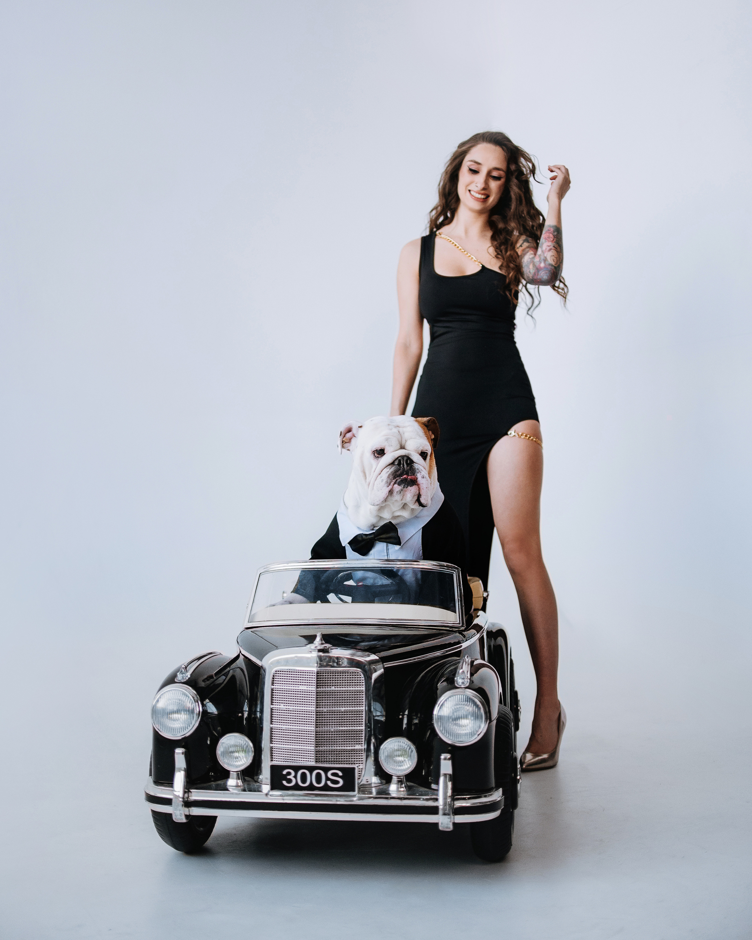 Студия: бульдог Бургер, бордосский дог Саша и Денис с Таней. Портфолио