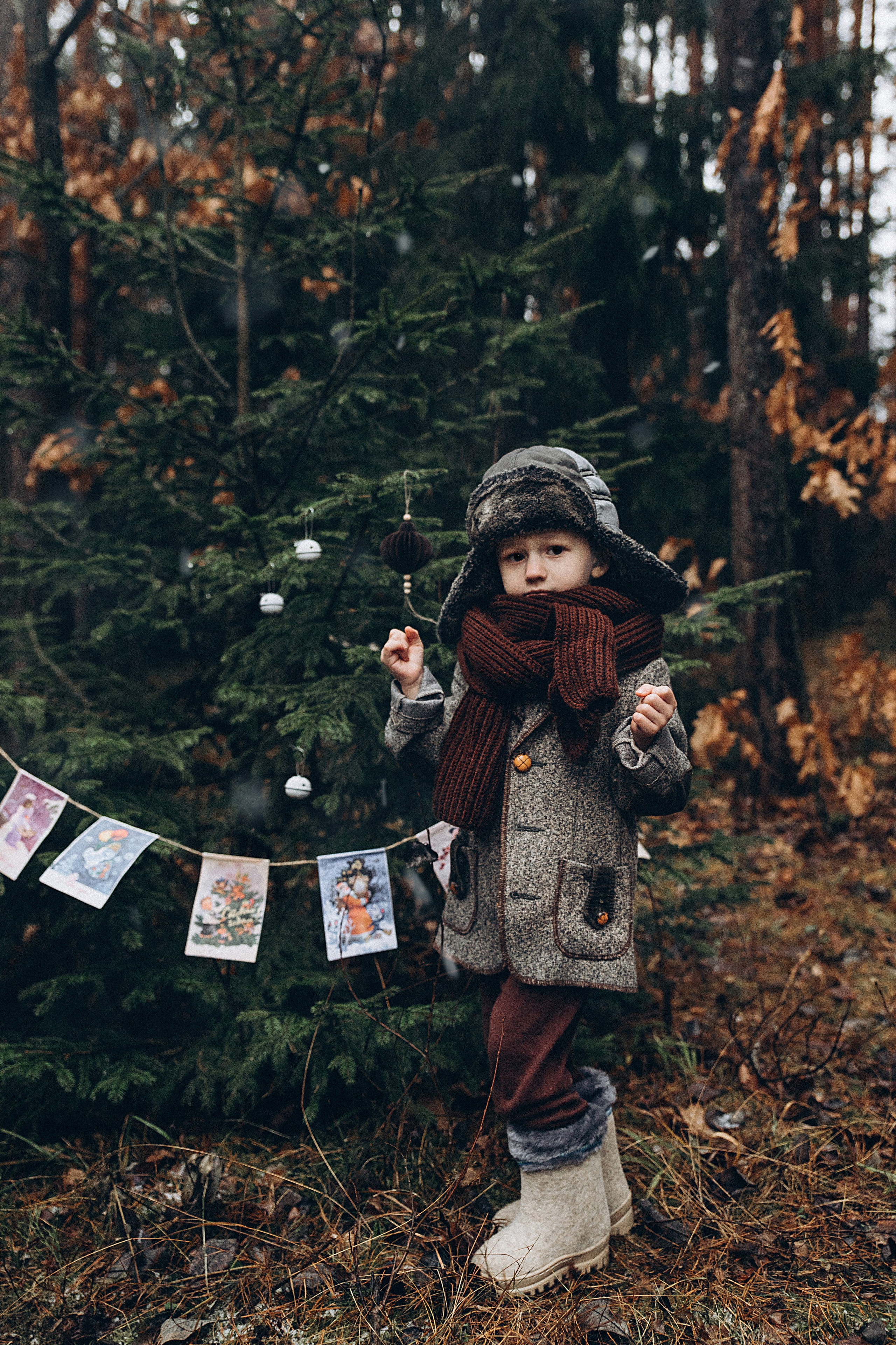 Елка в лесу. Репортажный и детский фотограф в Минске