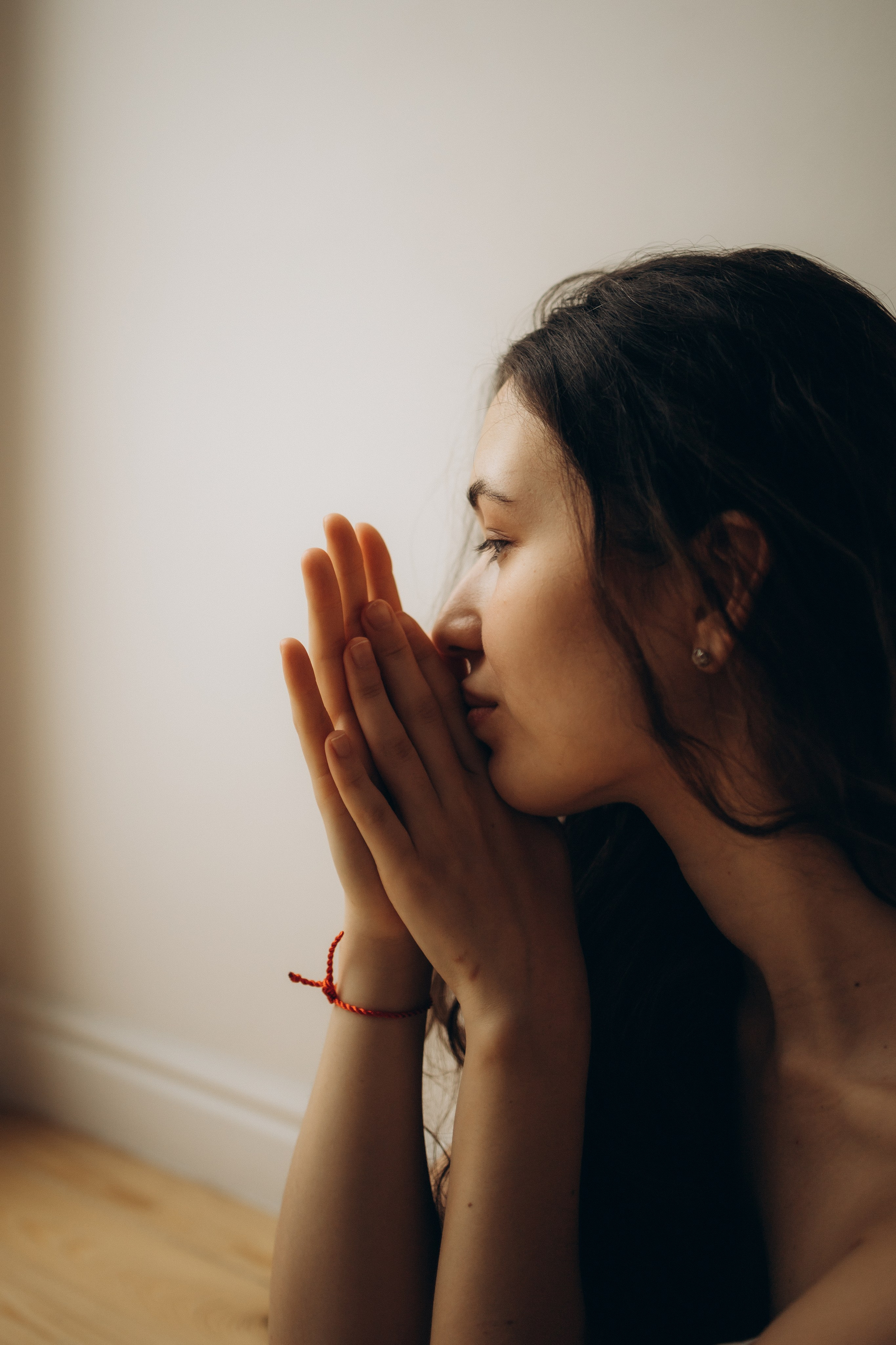 Регина и малыш Дима. Семейный, домашний, ньюборн фотограф Москва Цветкова Елизавета