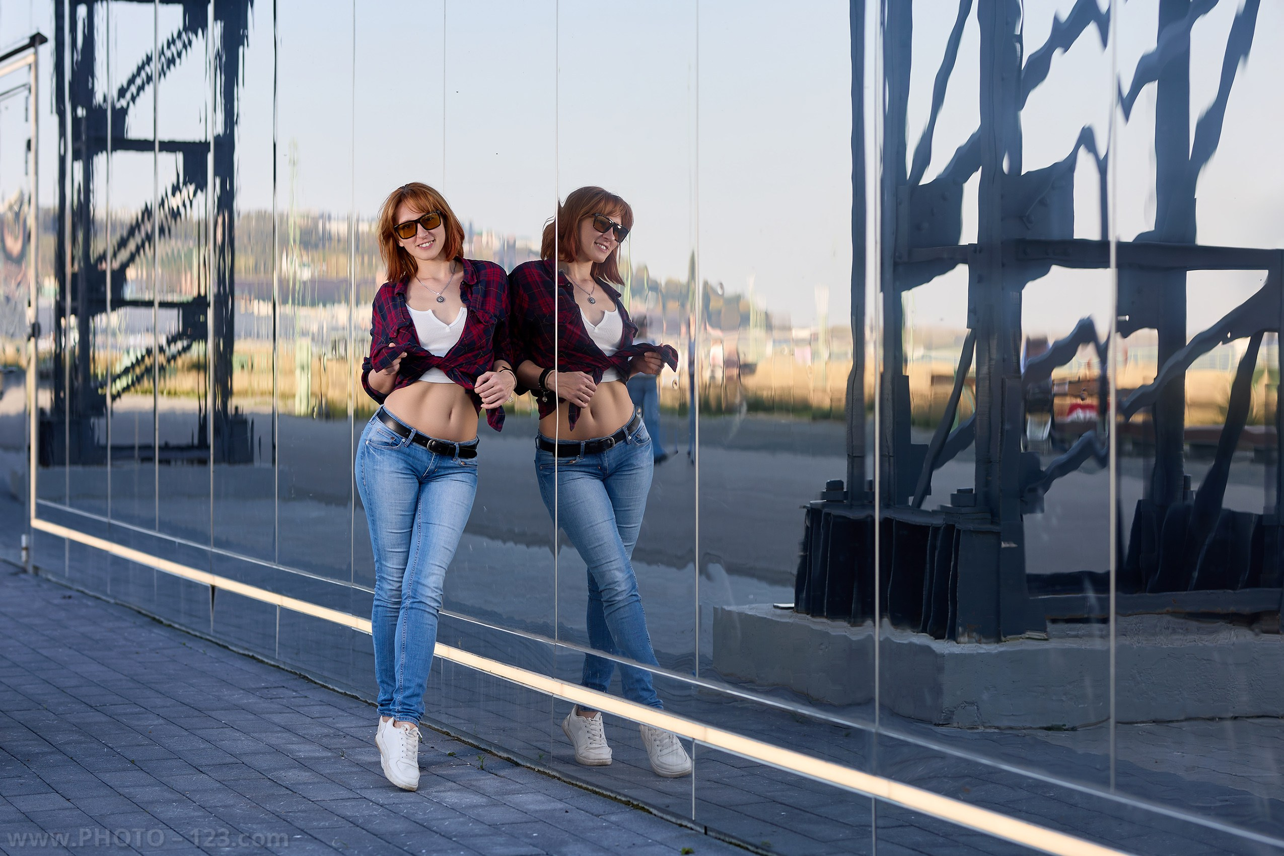 Stylish Redhead Woman in Urban Autumn, Nizhny Novgorod. Photographer, Retoucher & Graphic Designer @photo123pro