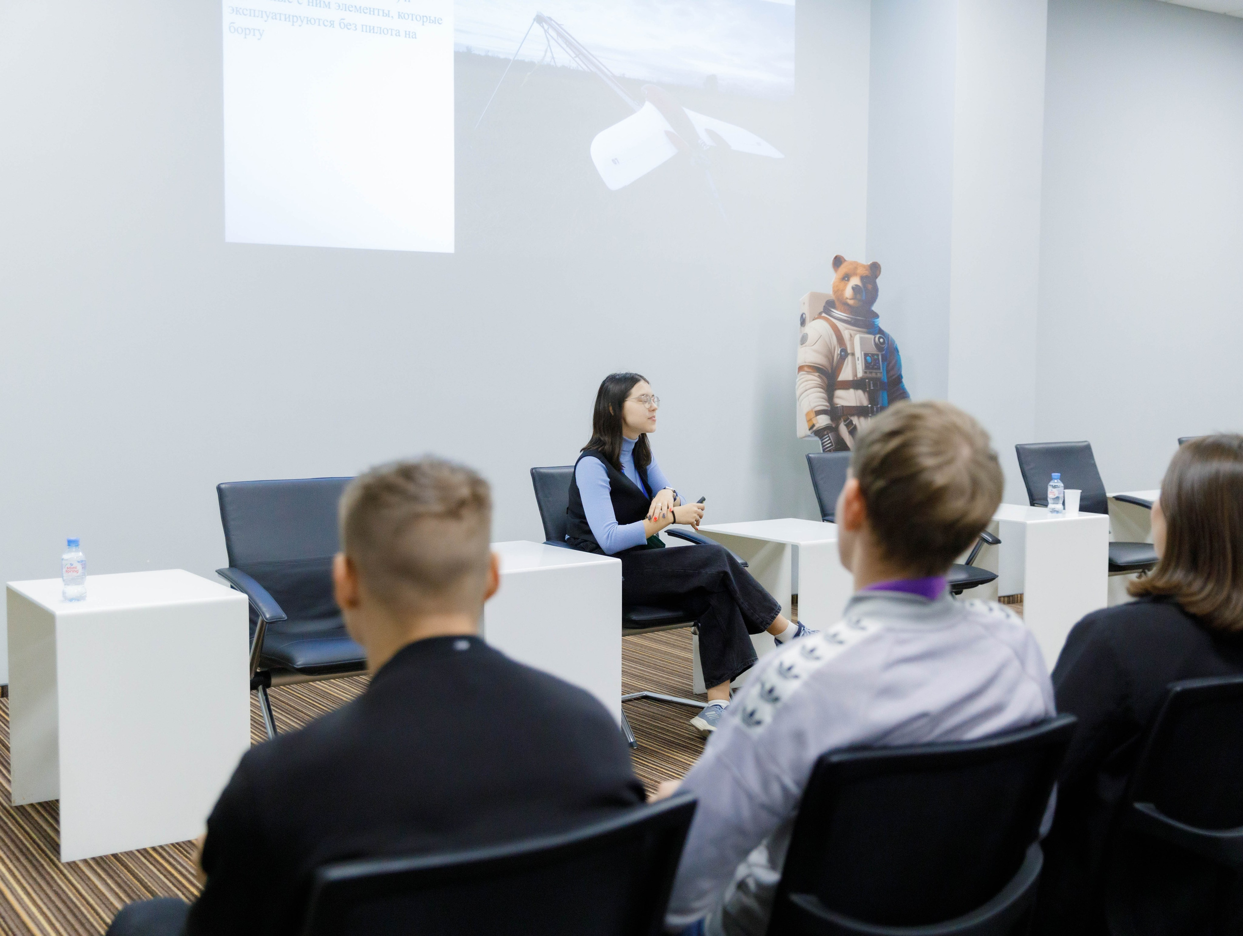 Семинары в рамках фестиваля беспилотных летательный аппаратов. Экспоцентр. Репортажный фотограф в Новосибирске Алена Помазунова