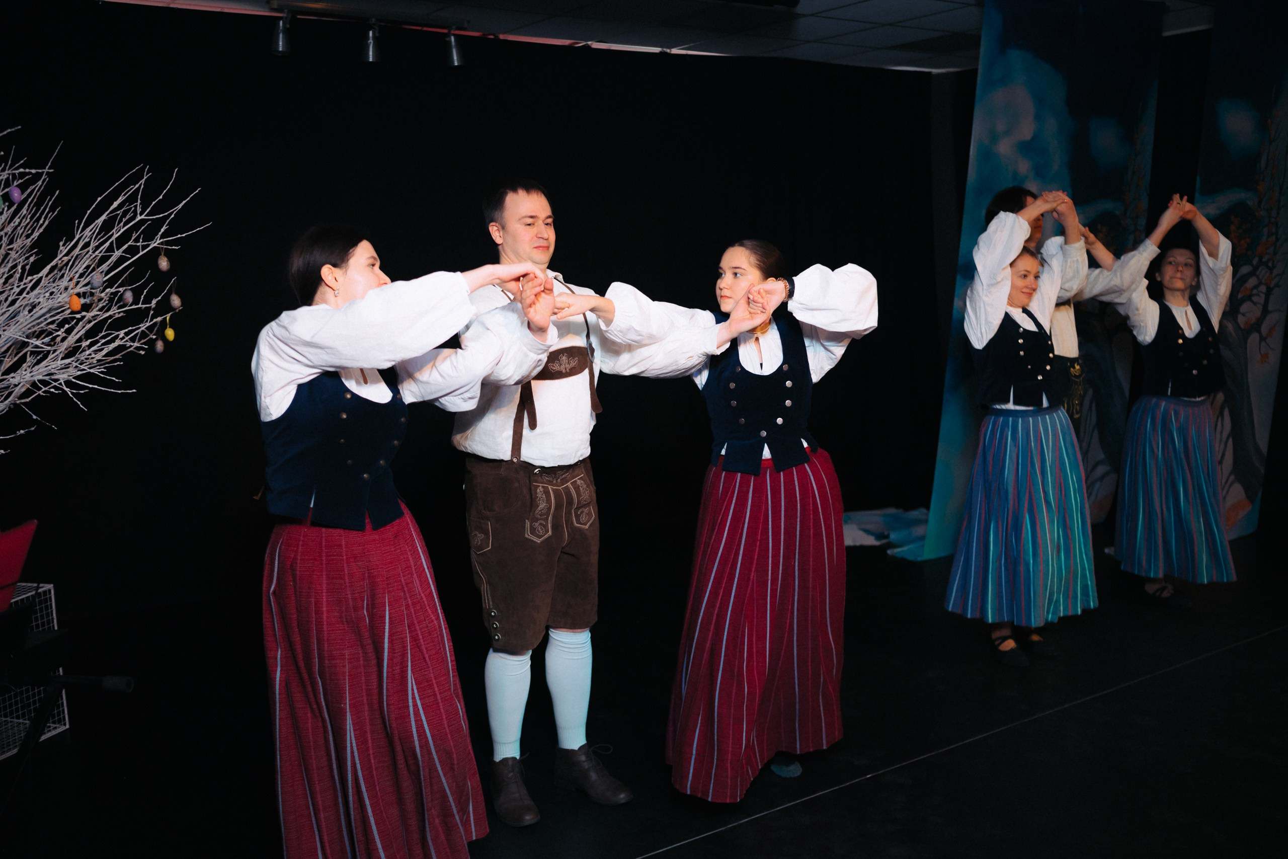 Международный Союз Немецкой культуры. Komonev