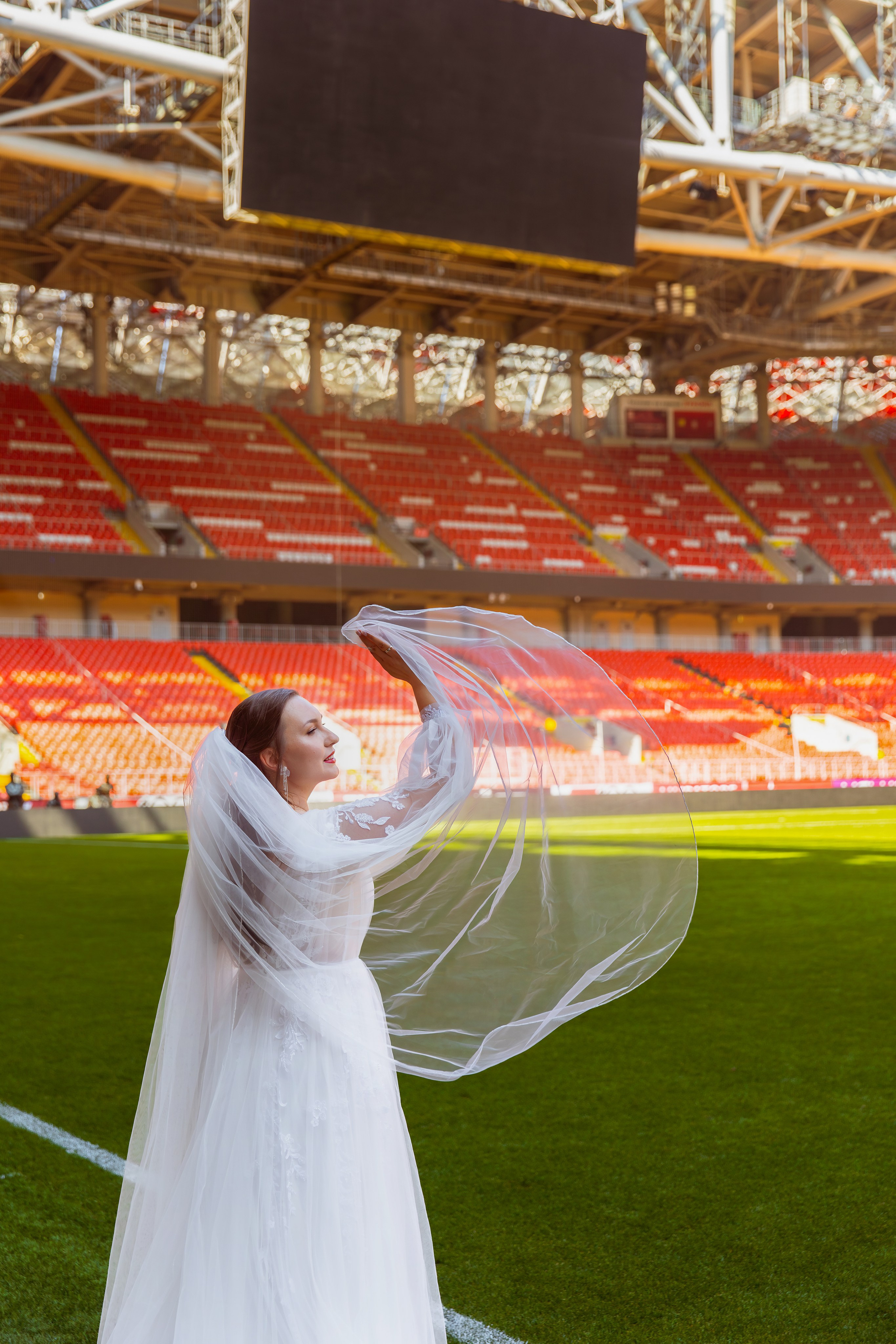 На стадионе Спартак. Свадебный и семейный фотограф Москва и Московская область