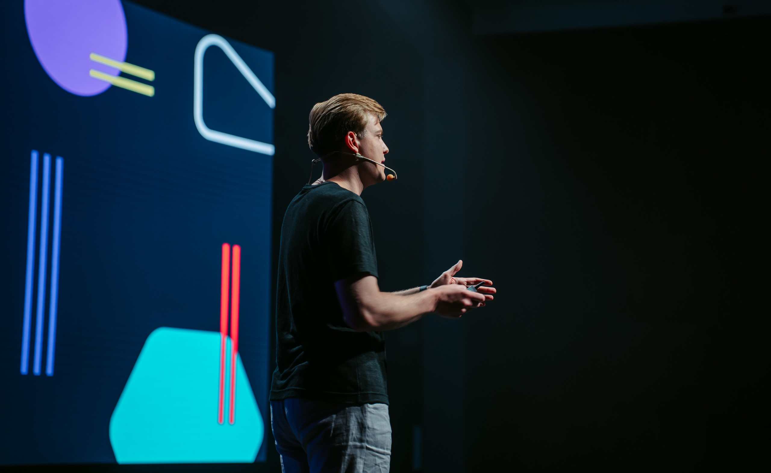 Яндекс Реклама. Конференция в Казани / 2024. Саша Копылов, фотограф в Казани