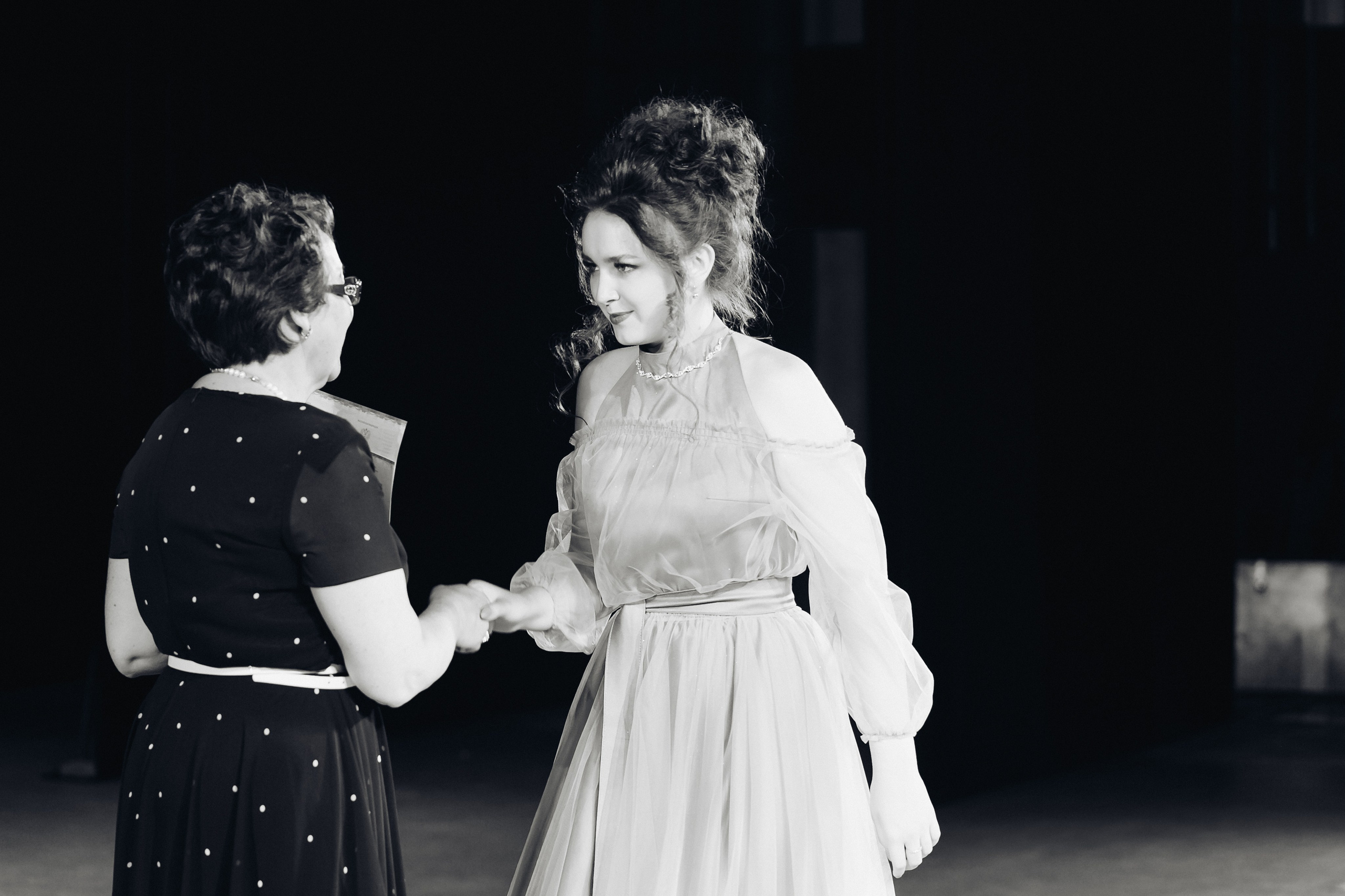 Вручение аттестатов 14 Гимназия. Свадебный и семейный фотограф в Улан-Удэ