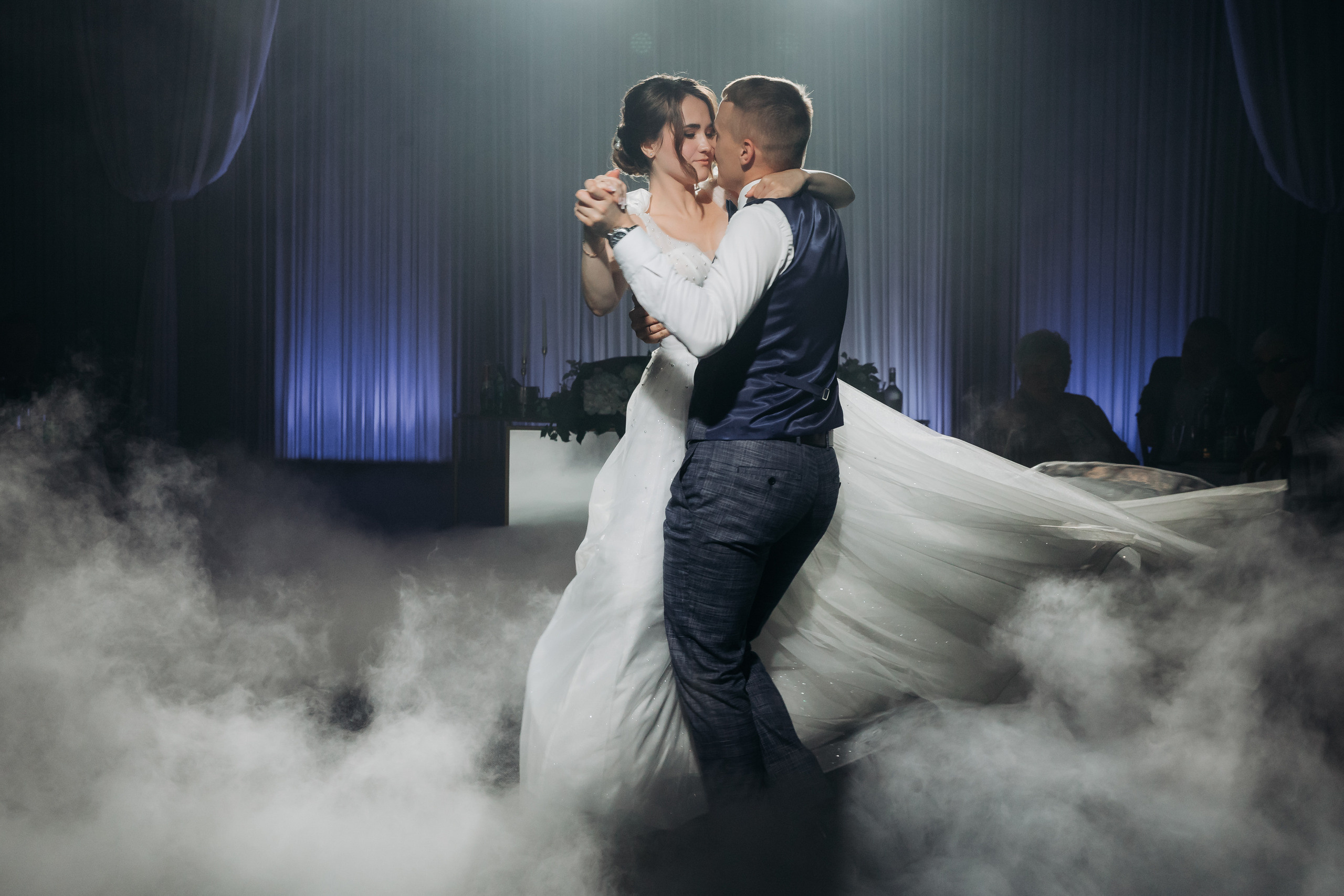 Свадебный фотограф в Санкт-Петербурге (Спб) и Тбилиси. Свадебный фотограф в Санкт-Петербурге и Москве LETU