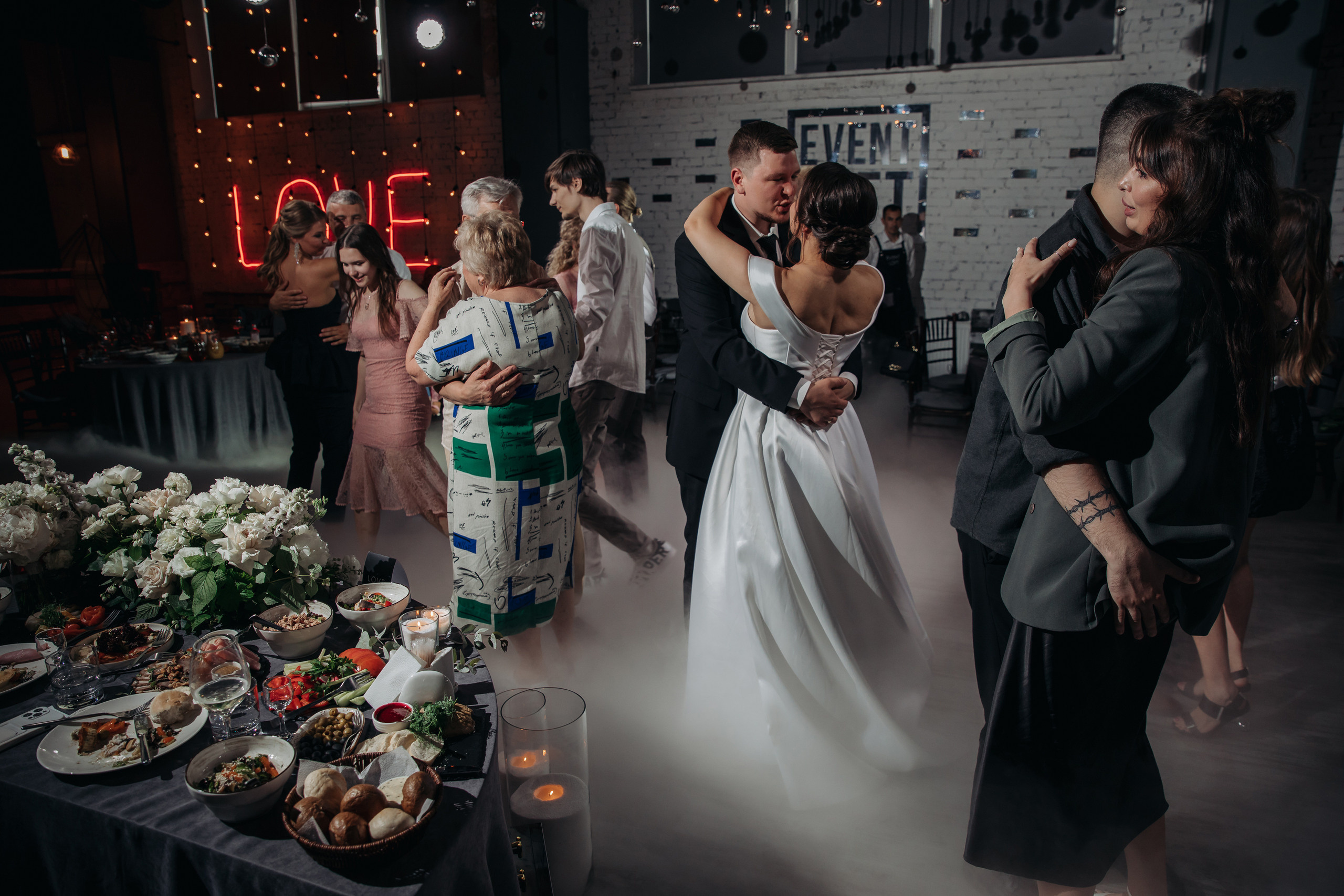 Свадебный фотограф в Санкт-Петербурге (Спб) и Тбилиси. Свадебный фотограф Пётр Летуновский