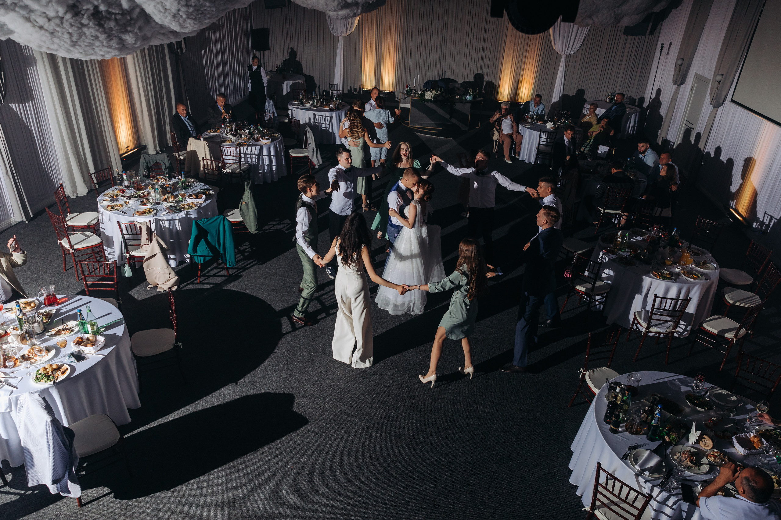 Свадебный фотограф в Санкт-Петербурге (Спб) и Тбилиси. Свадебный фотограф в Санкт-Петербурге и Москве LETU