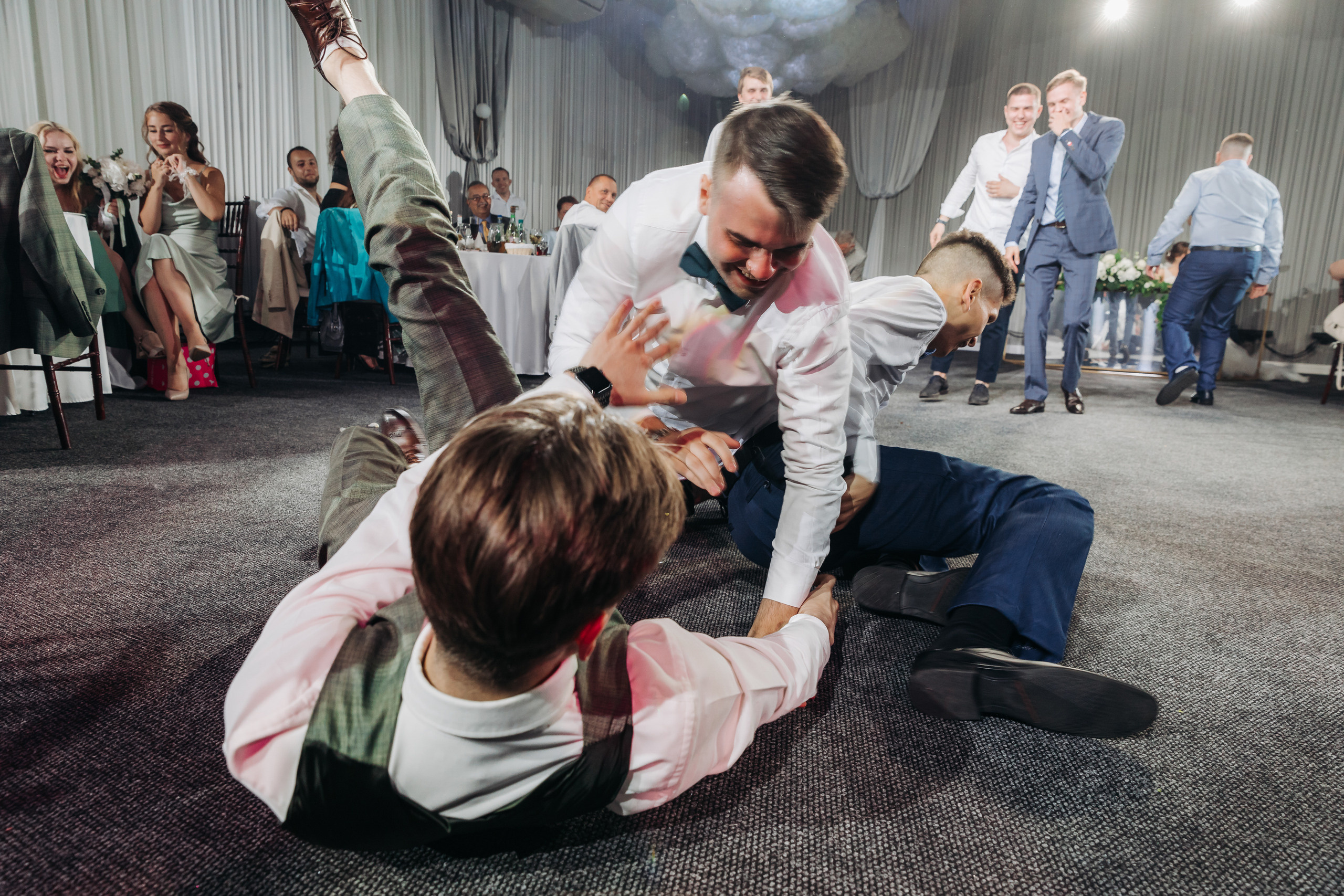 Свадебный фотограф в Санкт-Петербурге (Спб) и Тбилиси. Свадебный фотограф в Санкт-Петербурге и Москве LETU