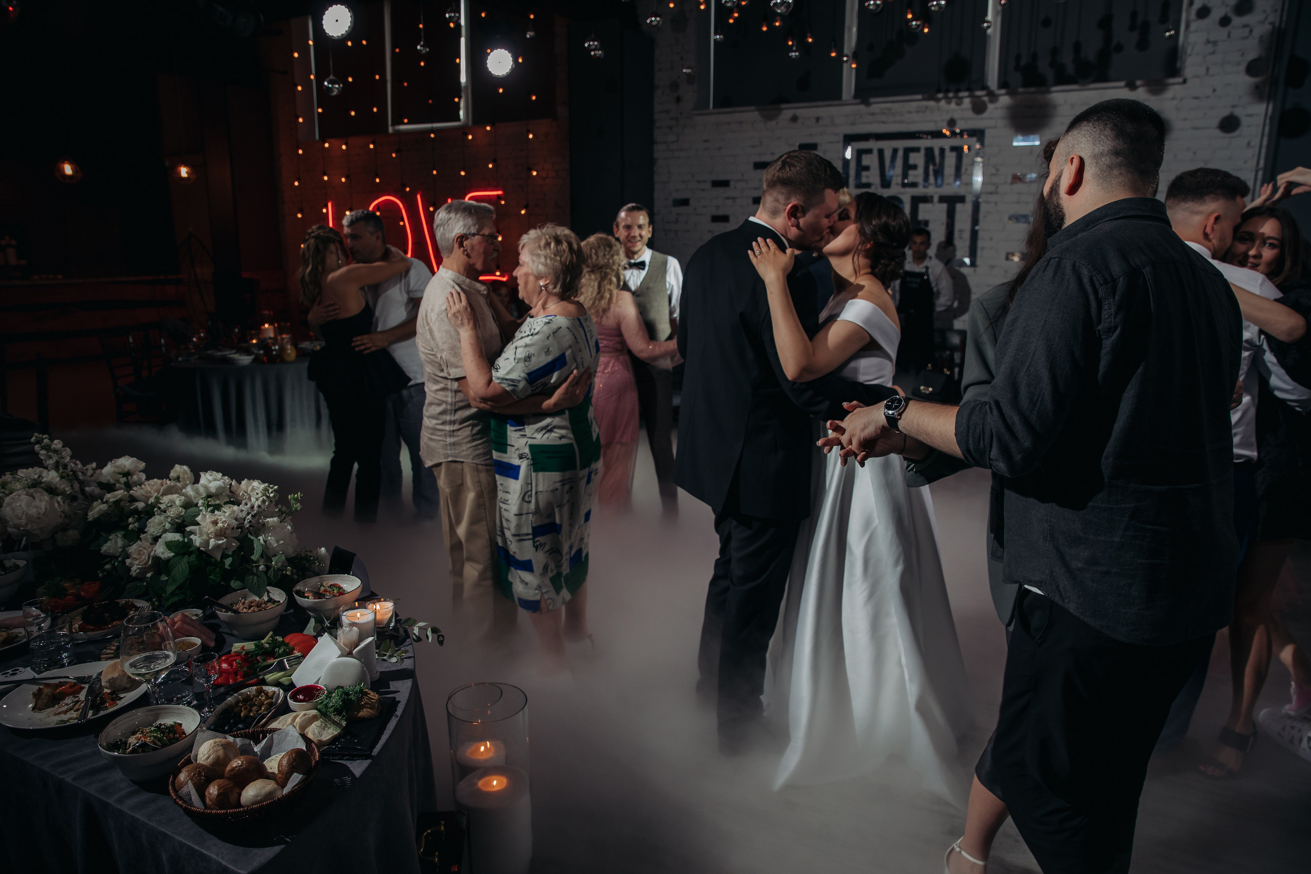 Свадебный фотограф в Санкт-Петербурге (Спб) и Тбилиси. Свадебный фотограф Пётр Летуновский