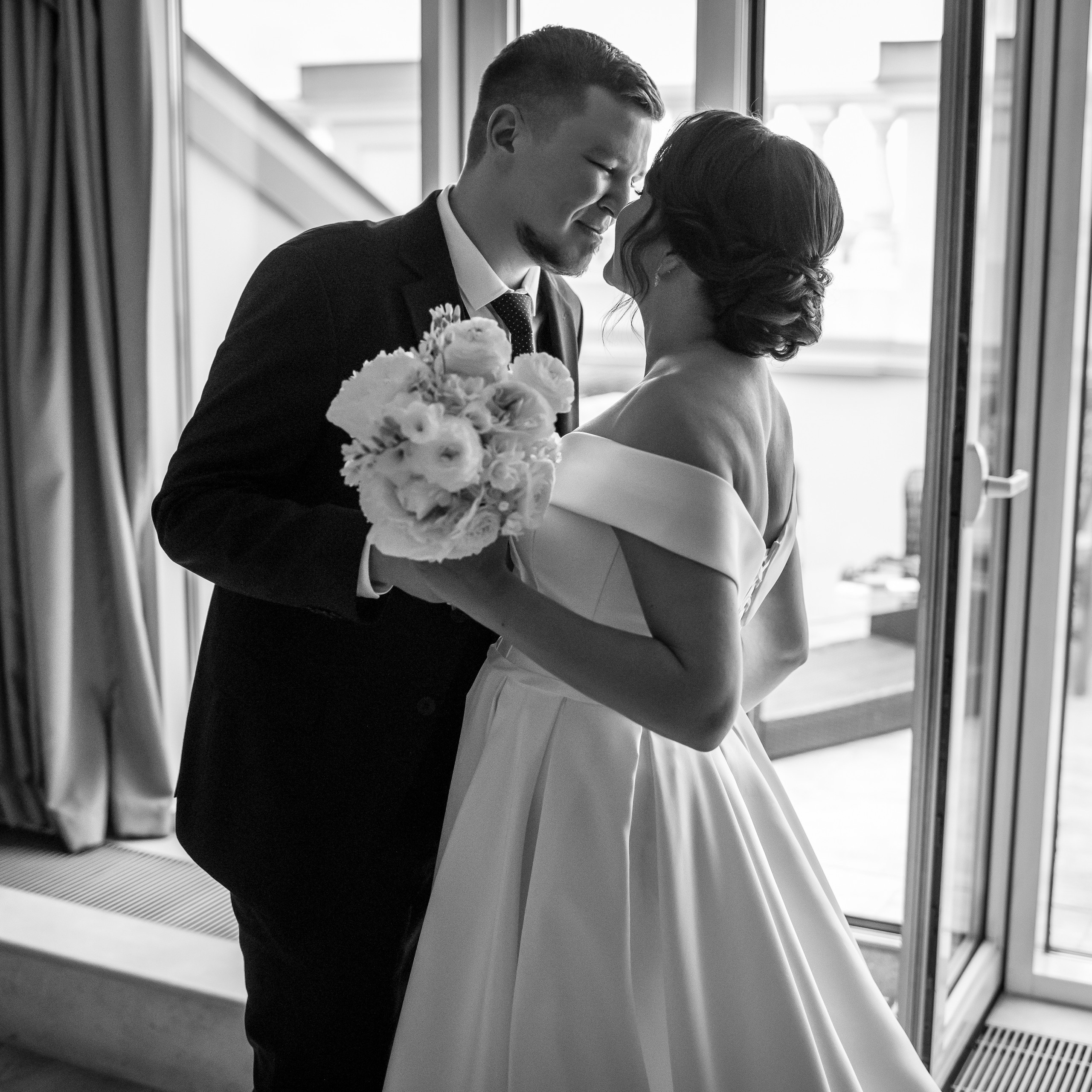 Свадебный фотограф в Санкт-Петербурге (Спб) и Тбилиси. Свадебный фотограф Пётр Летуновский