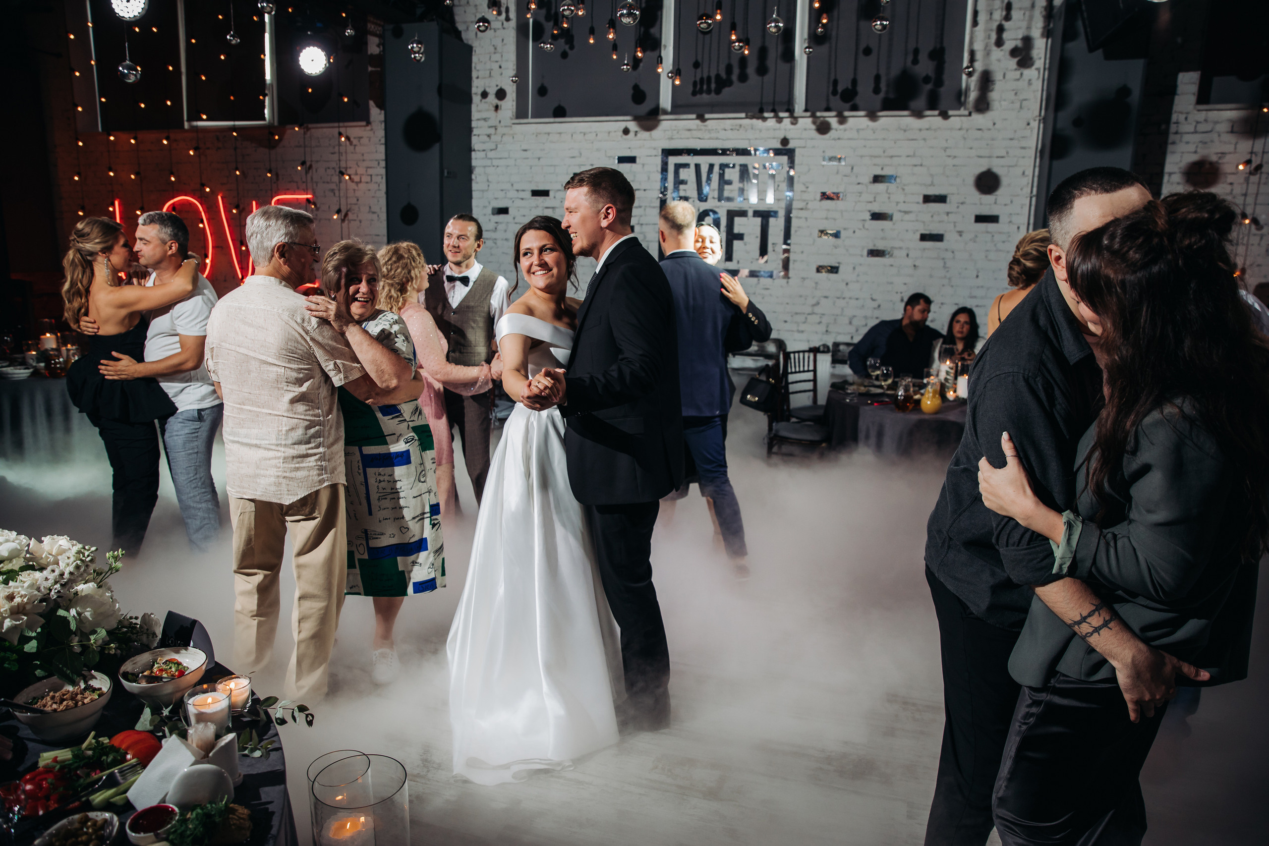 Свадебный фотограф в Санкт-Петербурге (Спб) и Тбилиси. Свадебный фотограф Пётр Летуновский