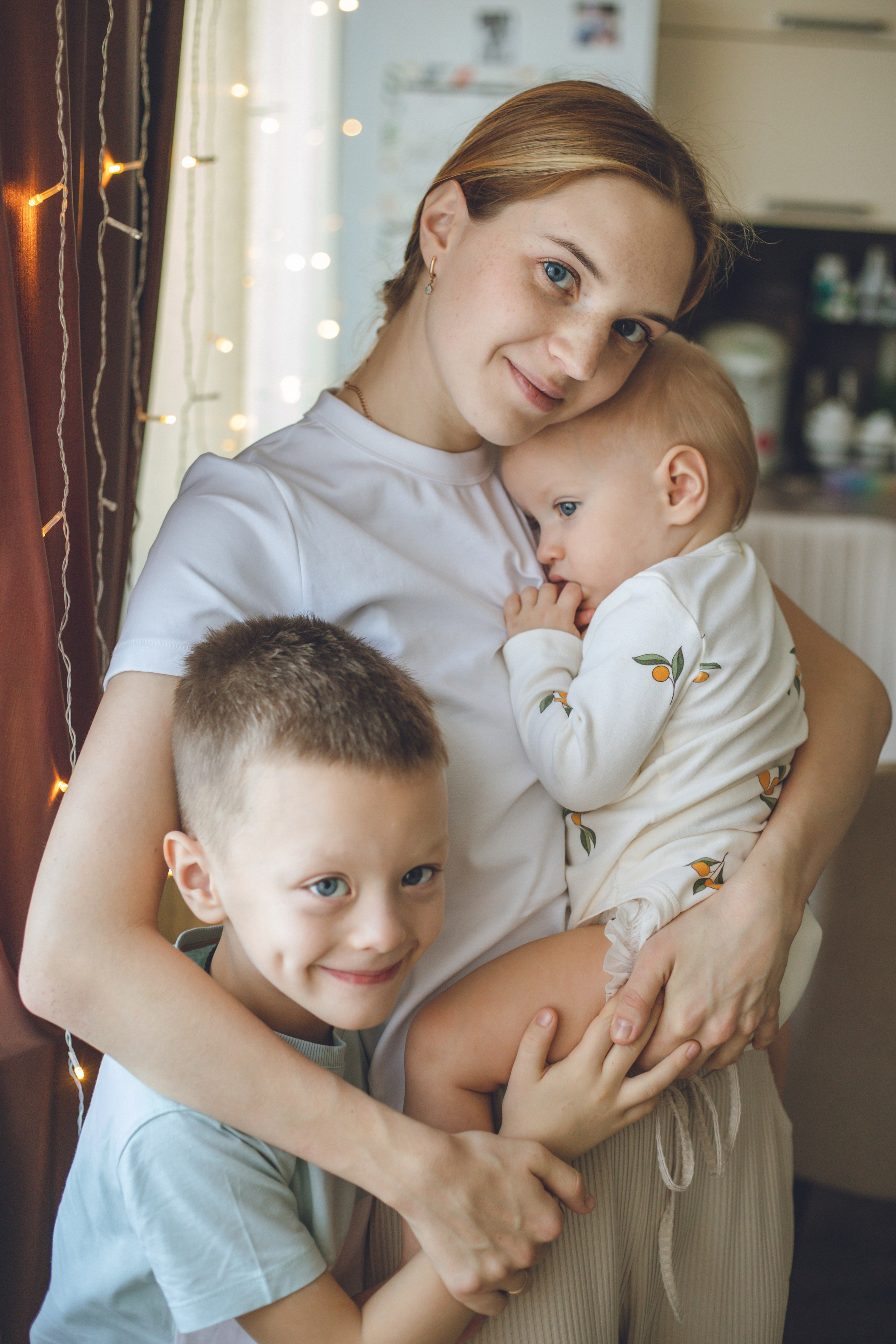 Юля с Сонечкой и Костей. Семейный фотограф г. Димировград Андросова Екатерина