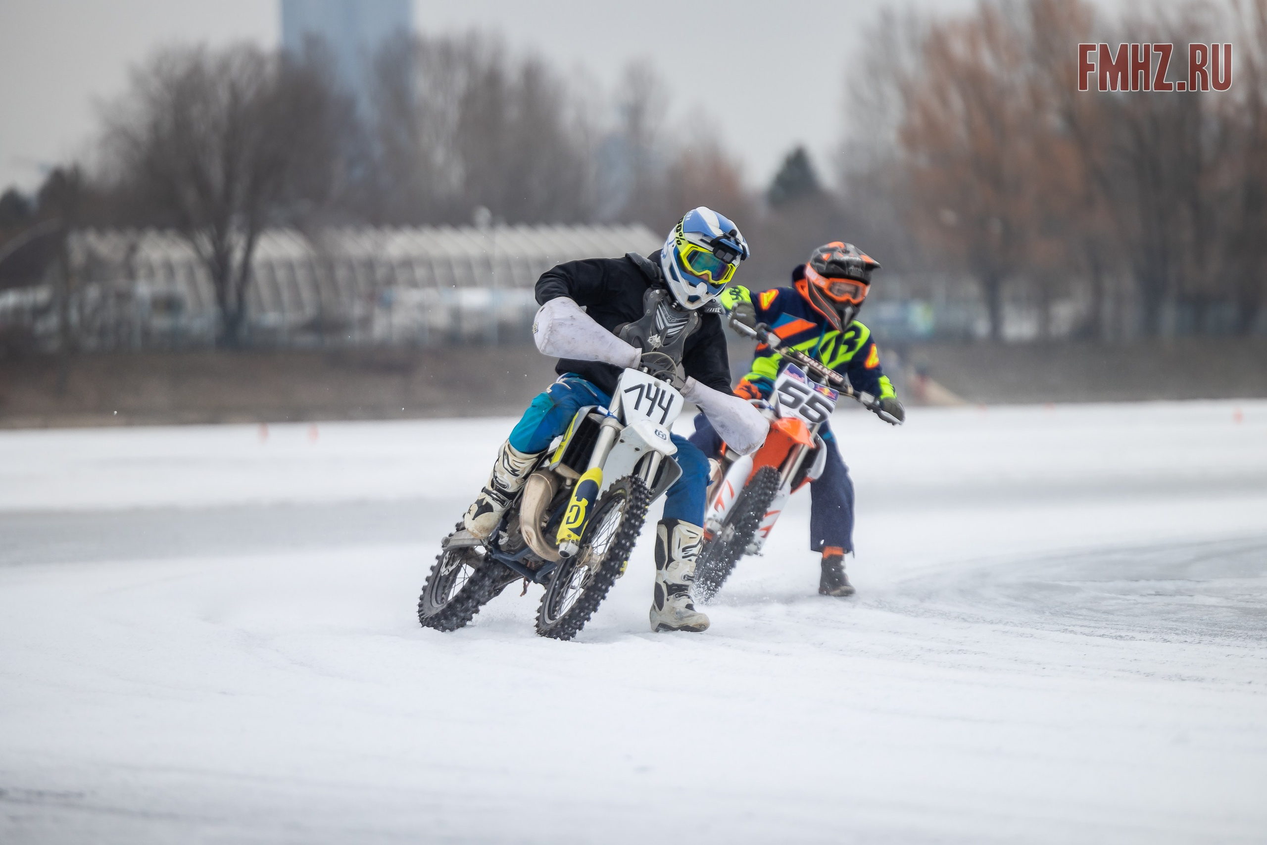 Первый этап Кубка МФР по мотокроссу на льду Большого Крылатского пруда в Москве. 8 февраля 2025 г. Фотограф Владимир Охрименко