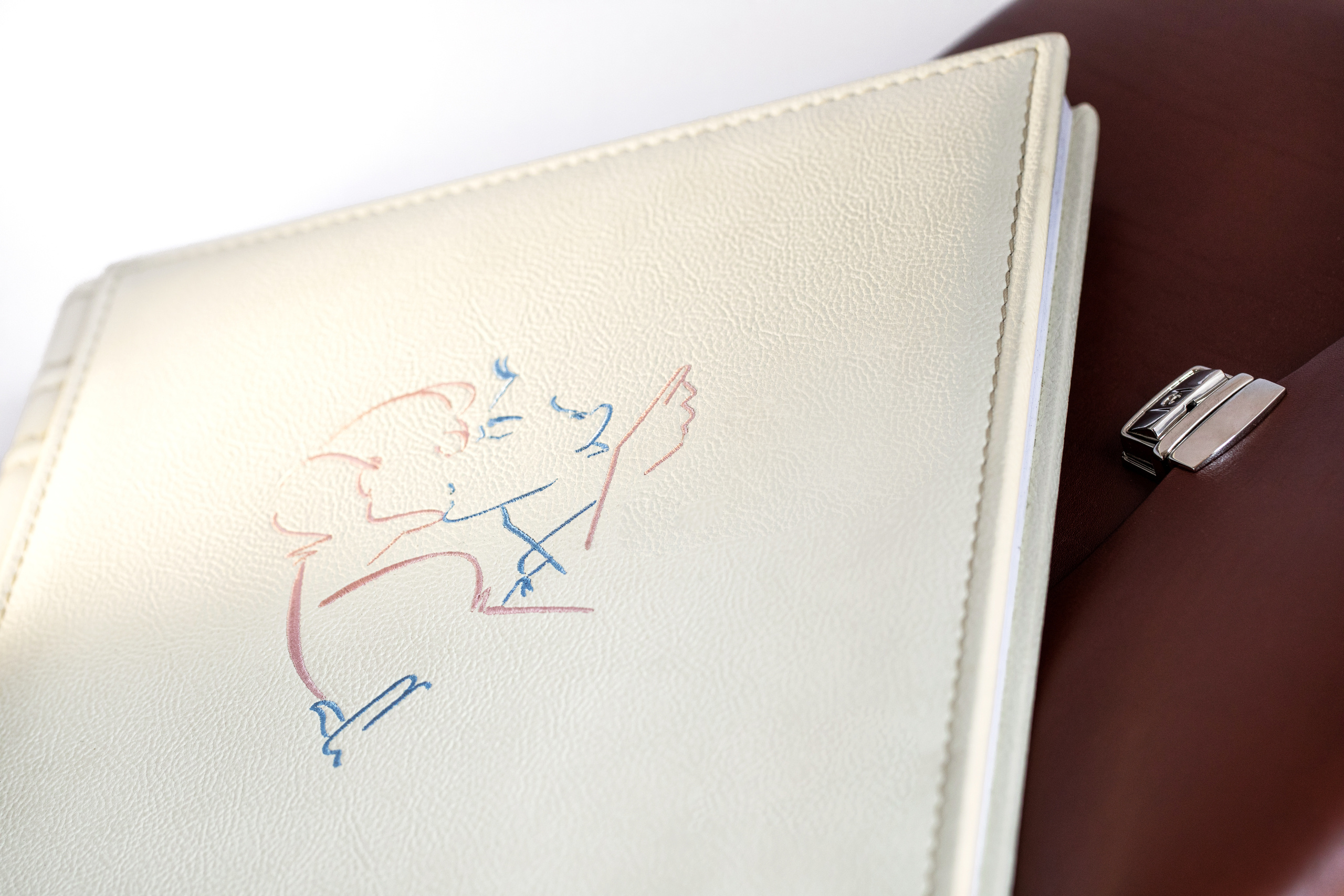 Фотокниги в Воронеже. Изготовление и доставка курьером. Свадебный фотограф в Воронеже Александр Пенкин