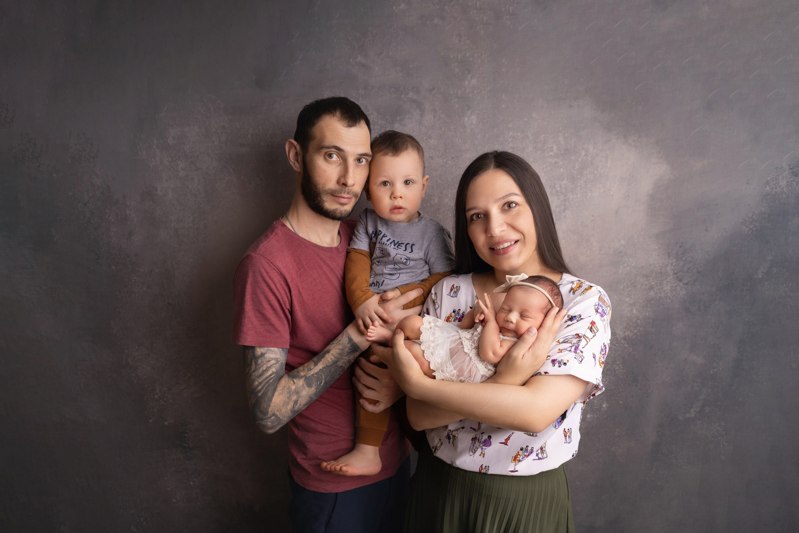 Семейные кадры от Elvira Kamaeva. Фотограф новорожденных малышей в Омске и Омской области Эльвира Камаева