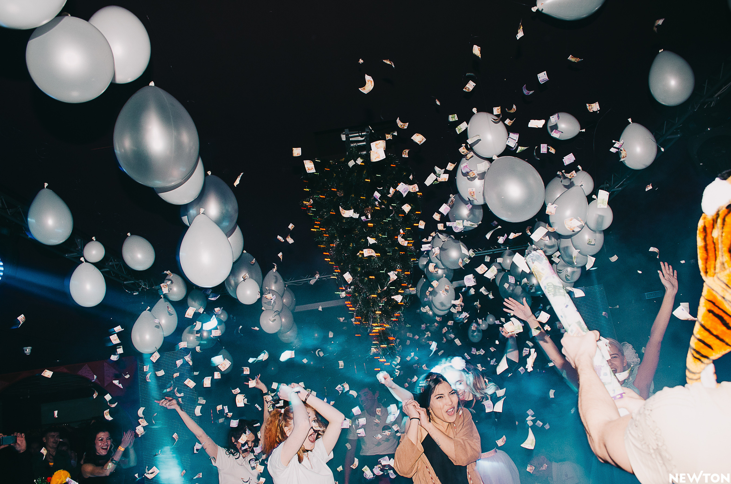 Newton Club, 18+. Свадебный фотограф в Москве Евгений Рыжов